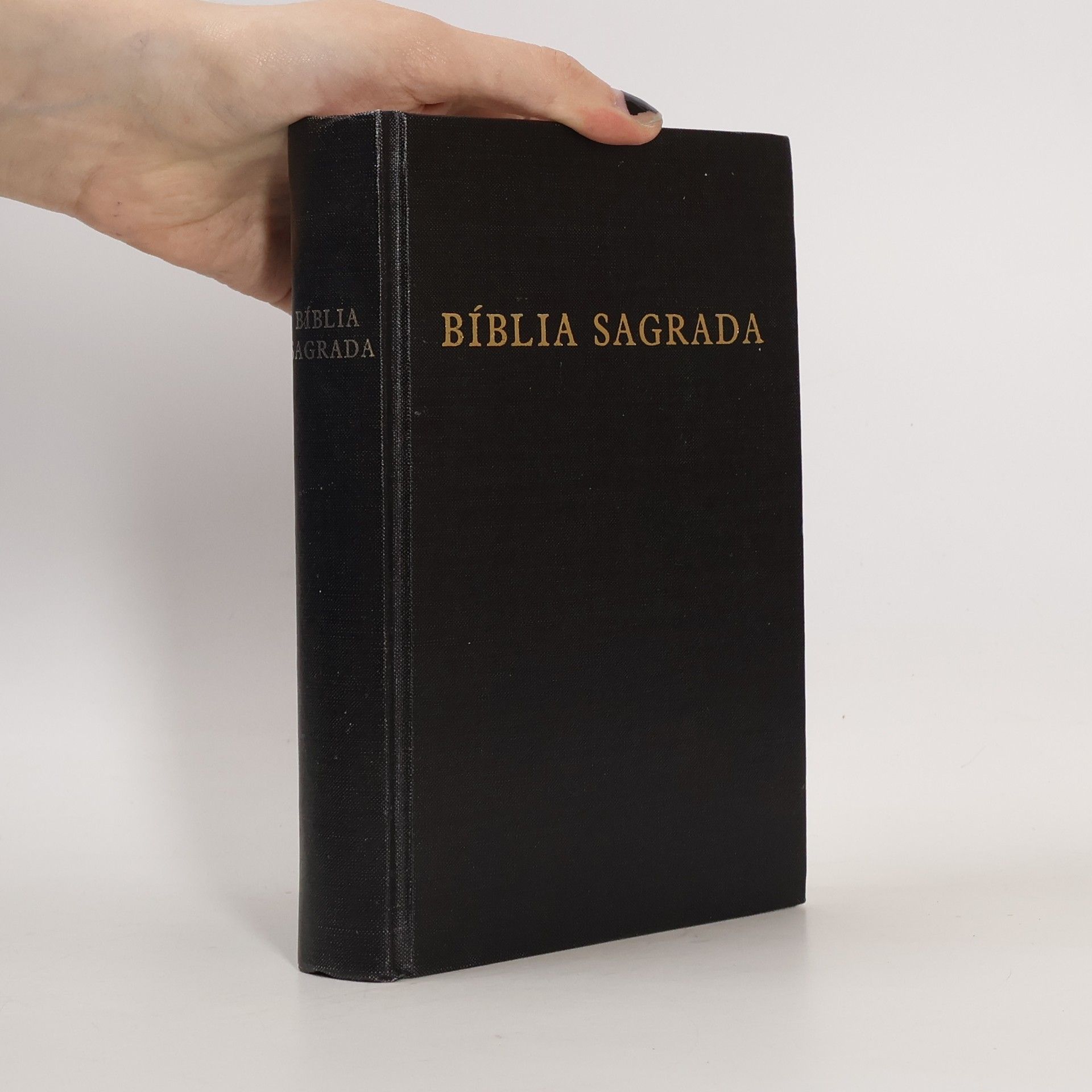 Autorenkollektiv Bíblia Sagrada