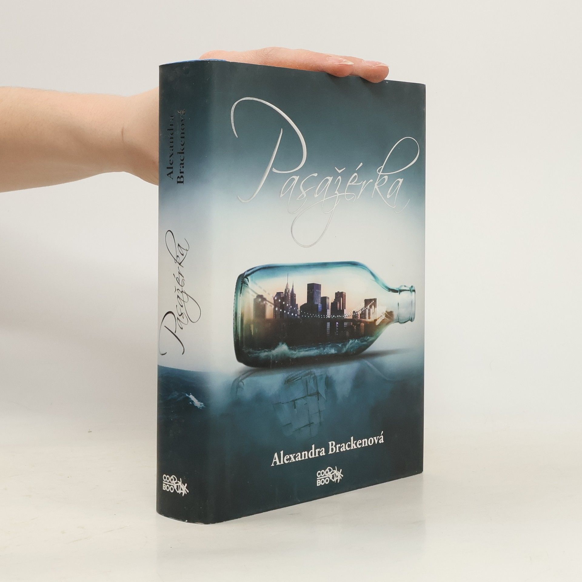 Alexandra Bracken Pasažérka