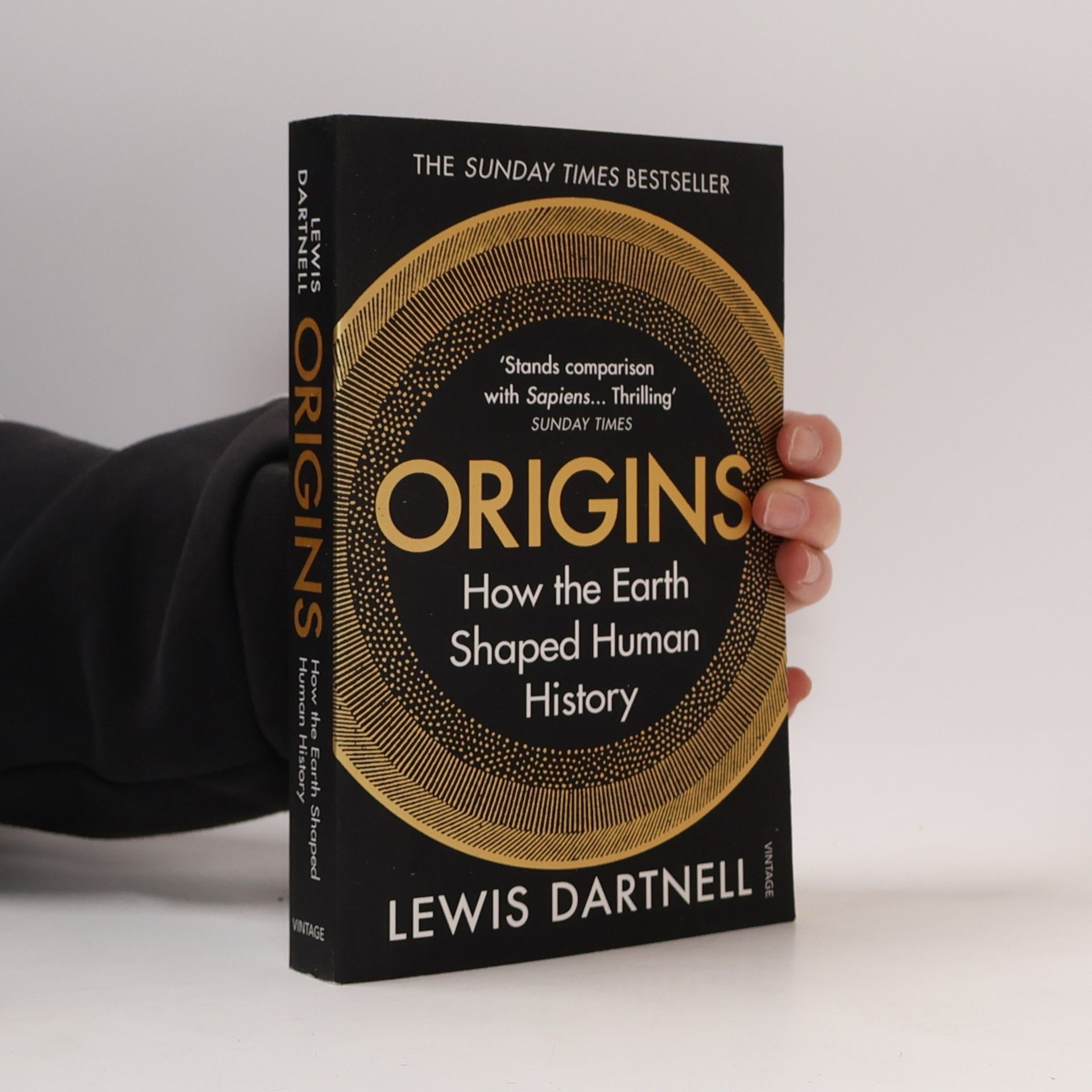Lewis Dartnell Origins : how the Earth shaped human history