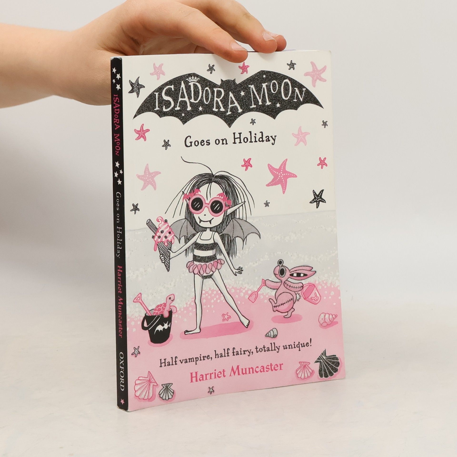 Harriet Muncaster Isadora Moon Goes on Holiday