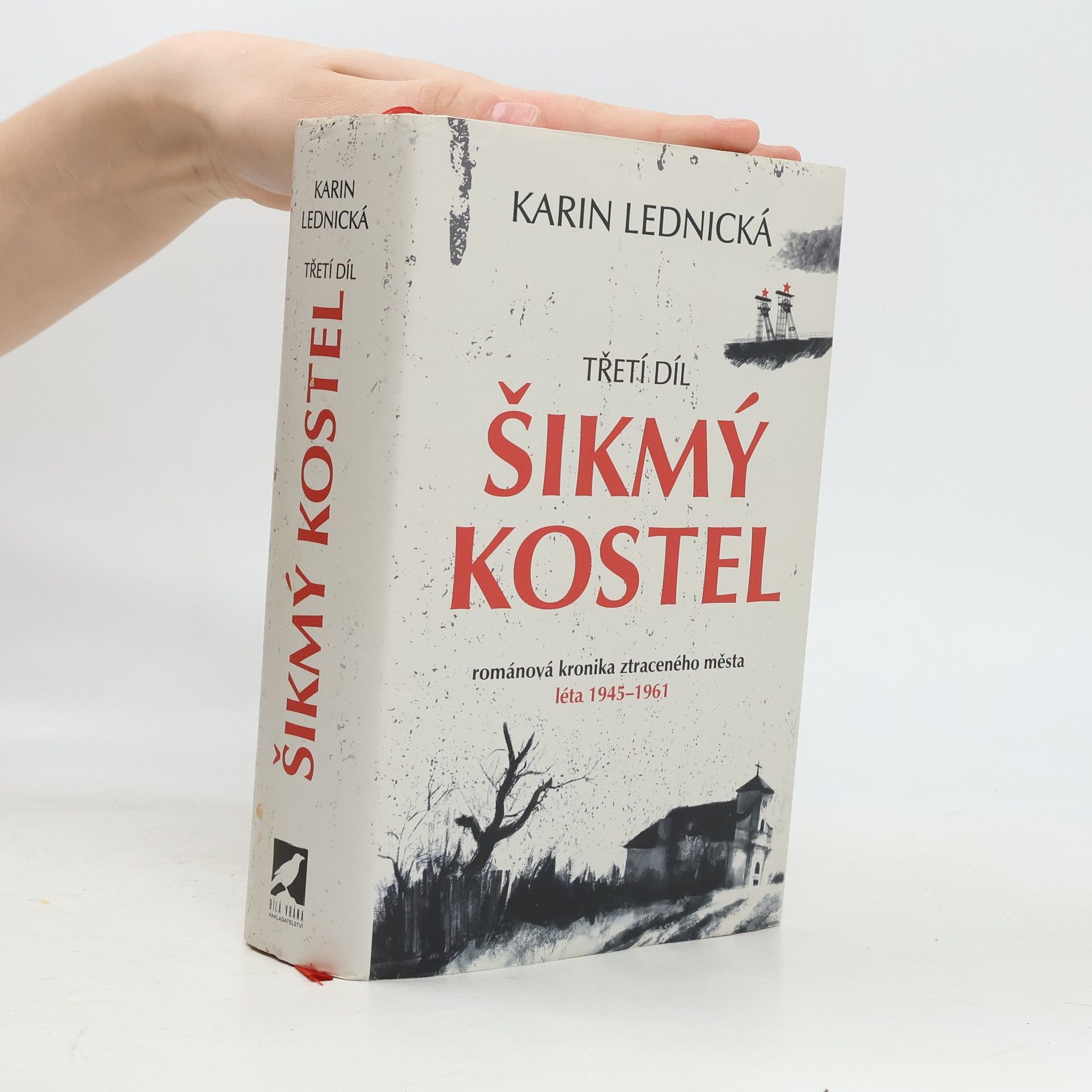 Karin Lednická Šikmý kostel 3