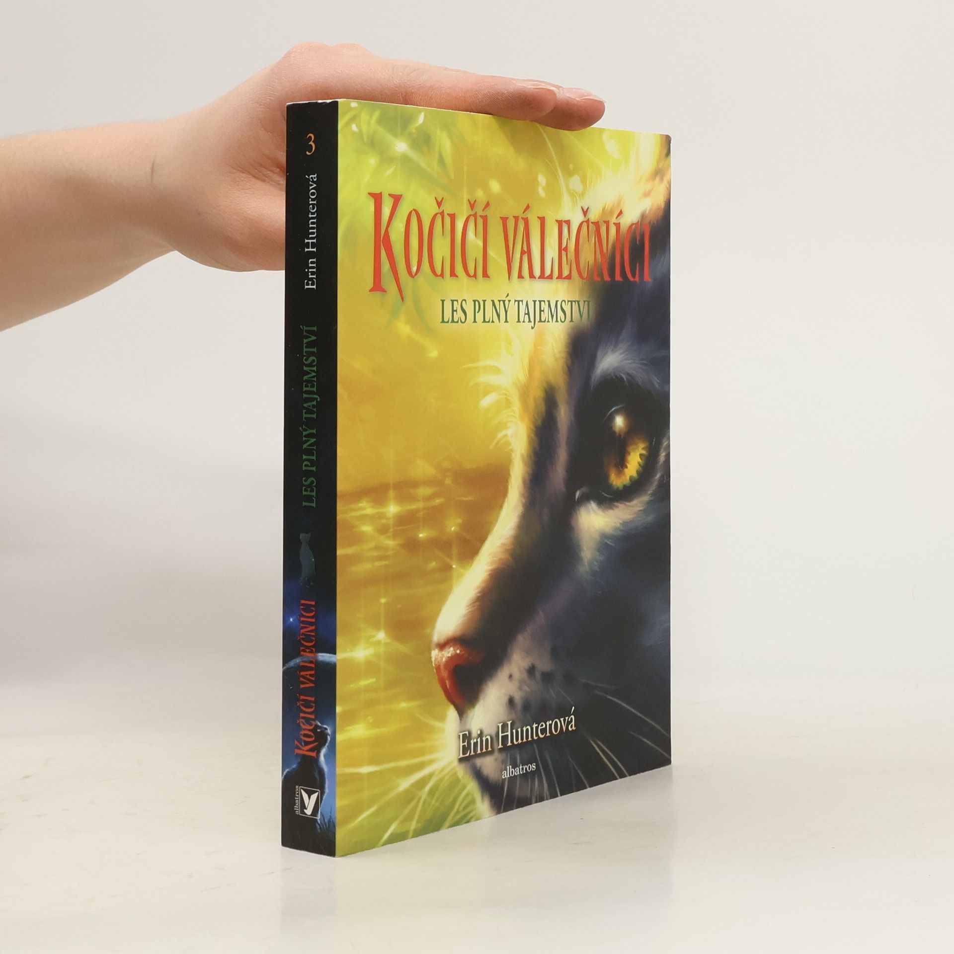 Erin Hunter Les plný tajemství. Kočičí válečníci