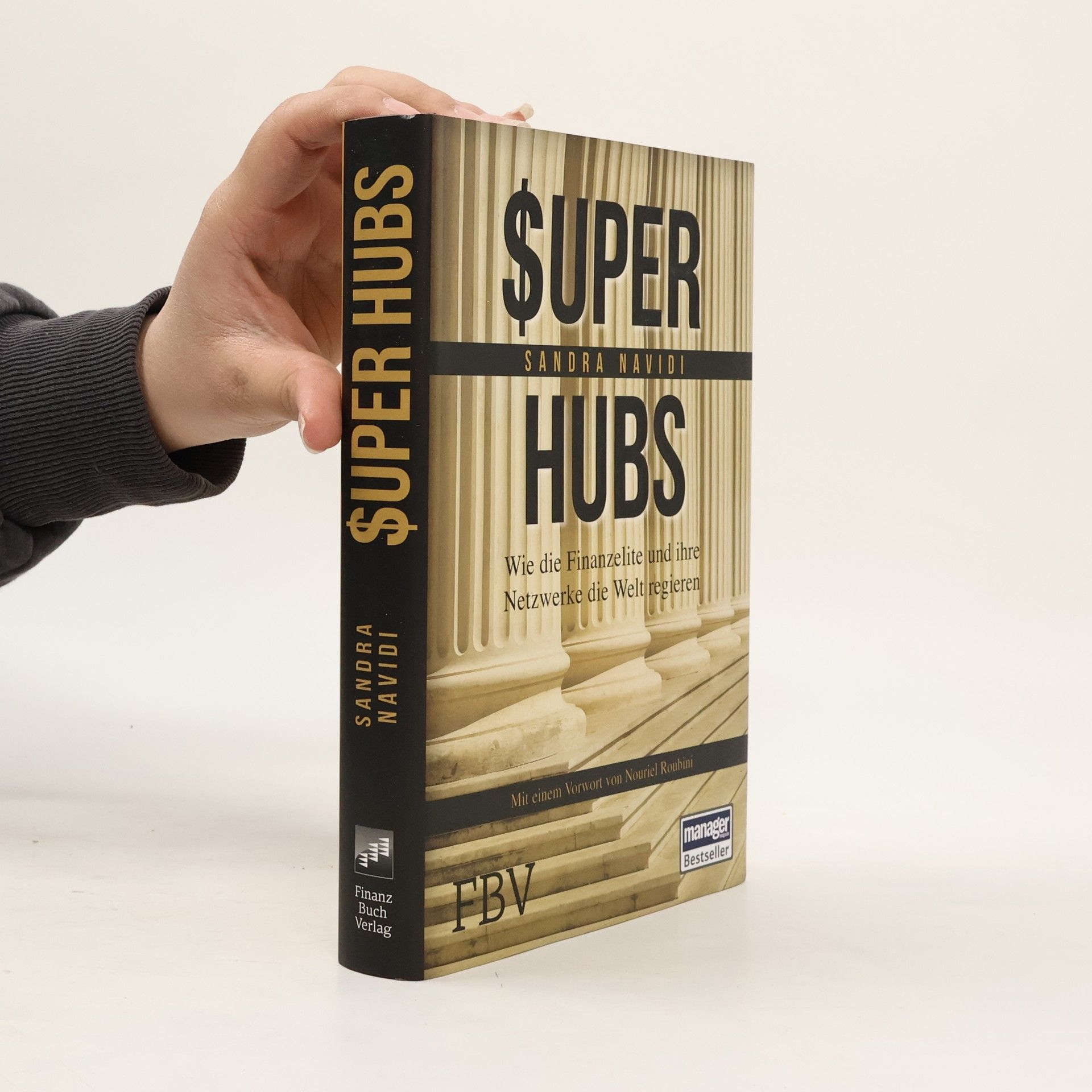 Sandra Navidi Super-hubs