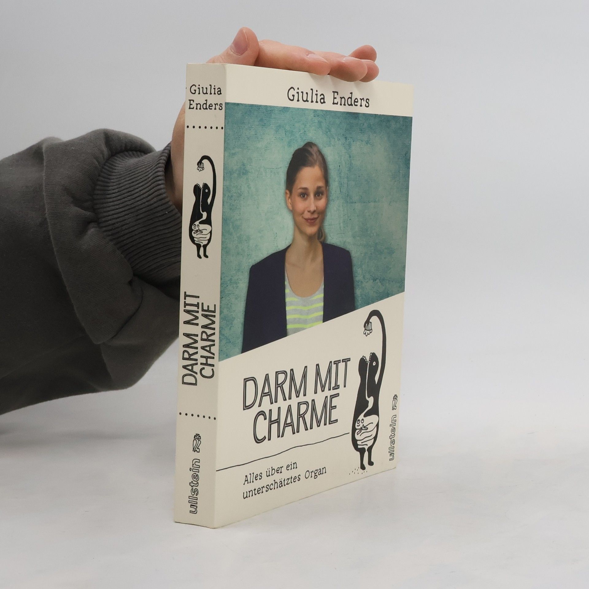 Giulia Ender Darm mit Charme