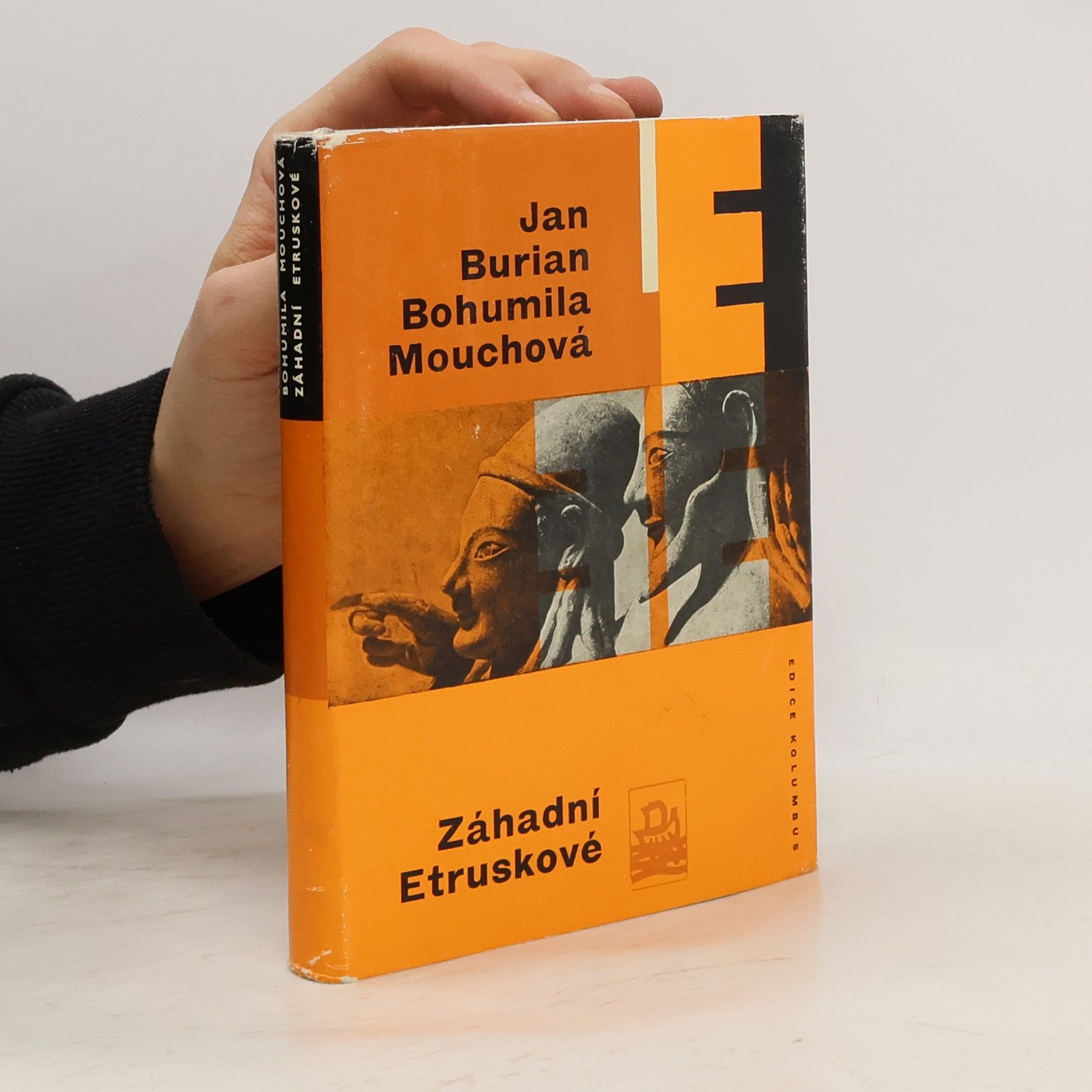 Záhadní Etruskové