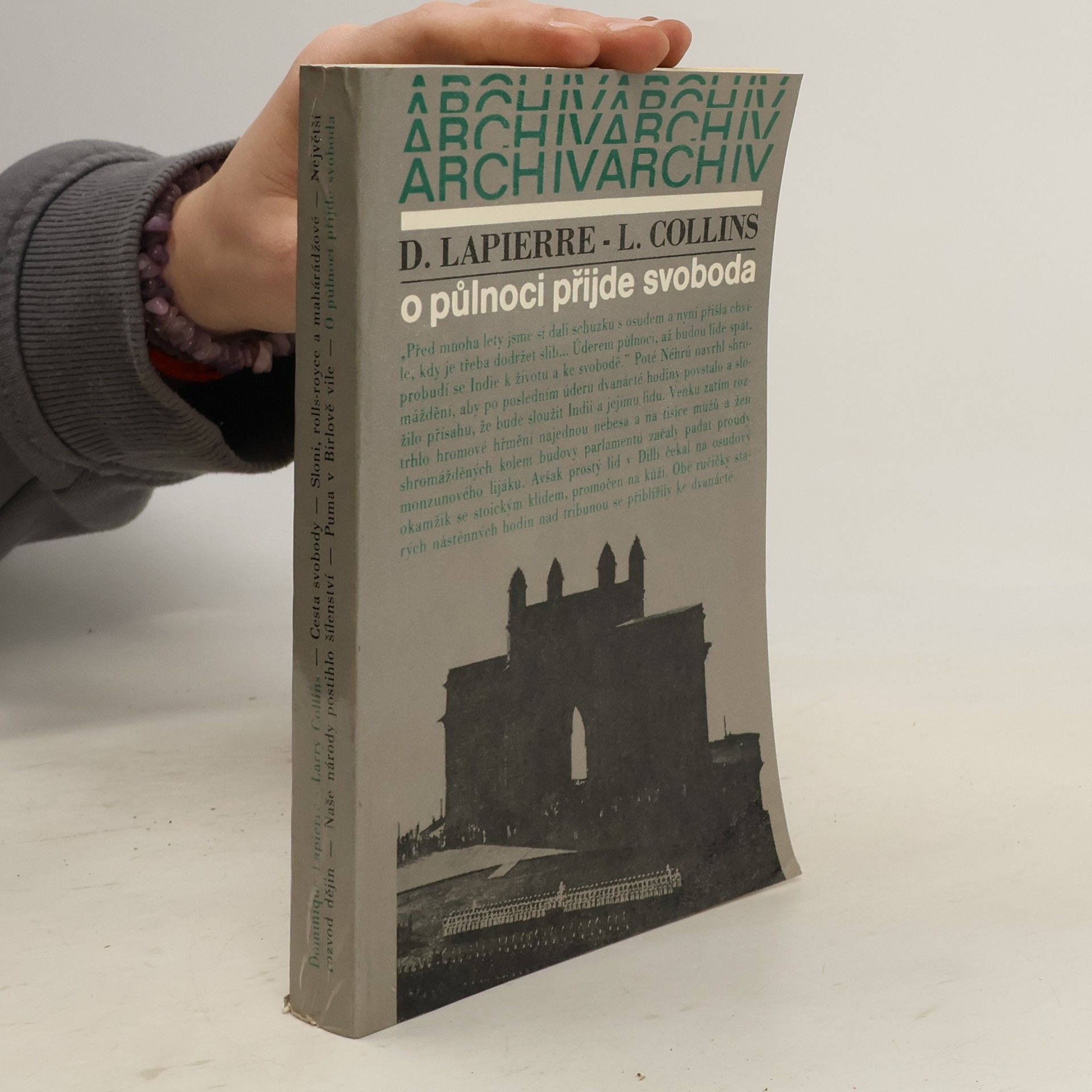 Dominique Lapierre O půlnoci přijde svoboda