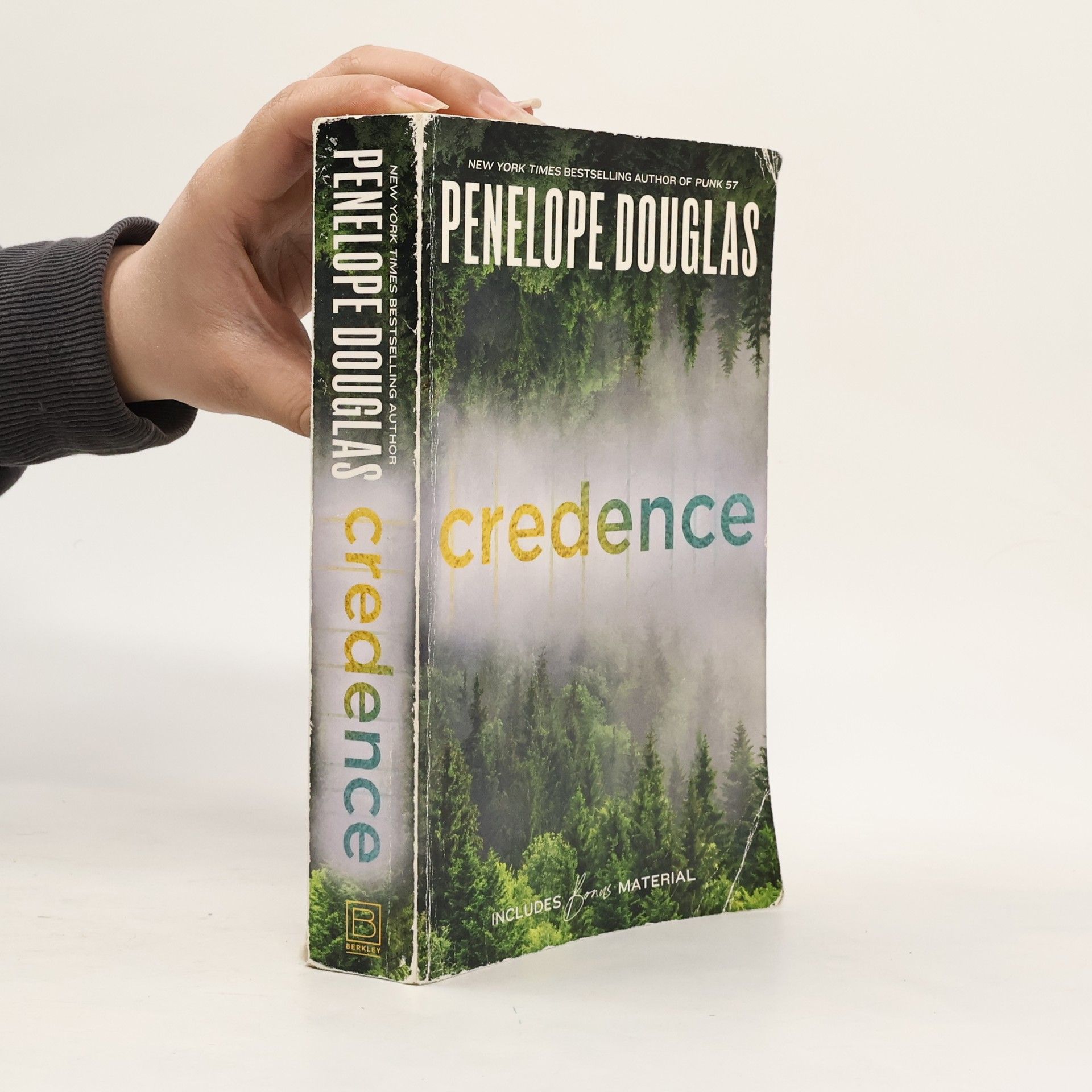 Penelope Douglas Credence