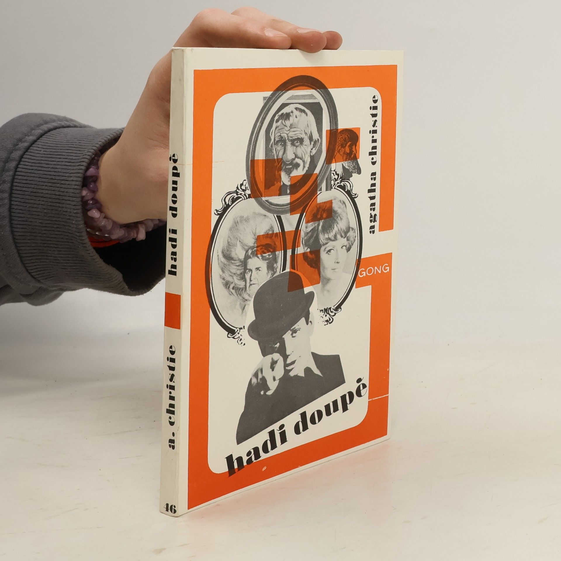 Agatha Christie Hadí doupě