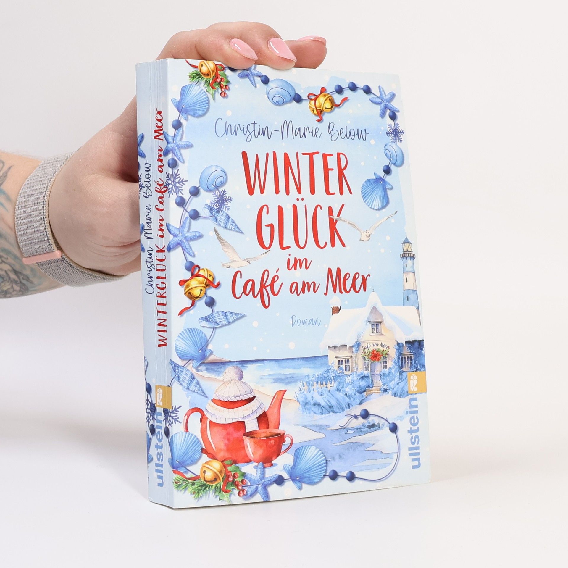Christin-Marie Below Winterglück im Café am Meer