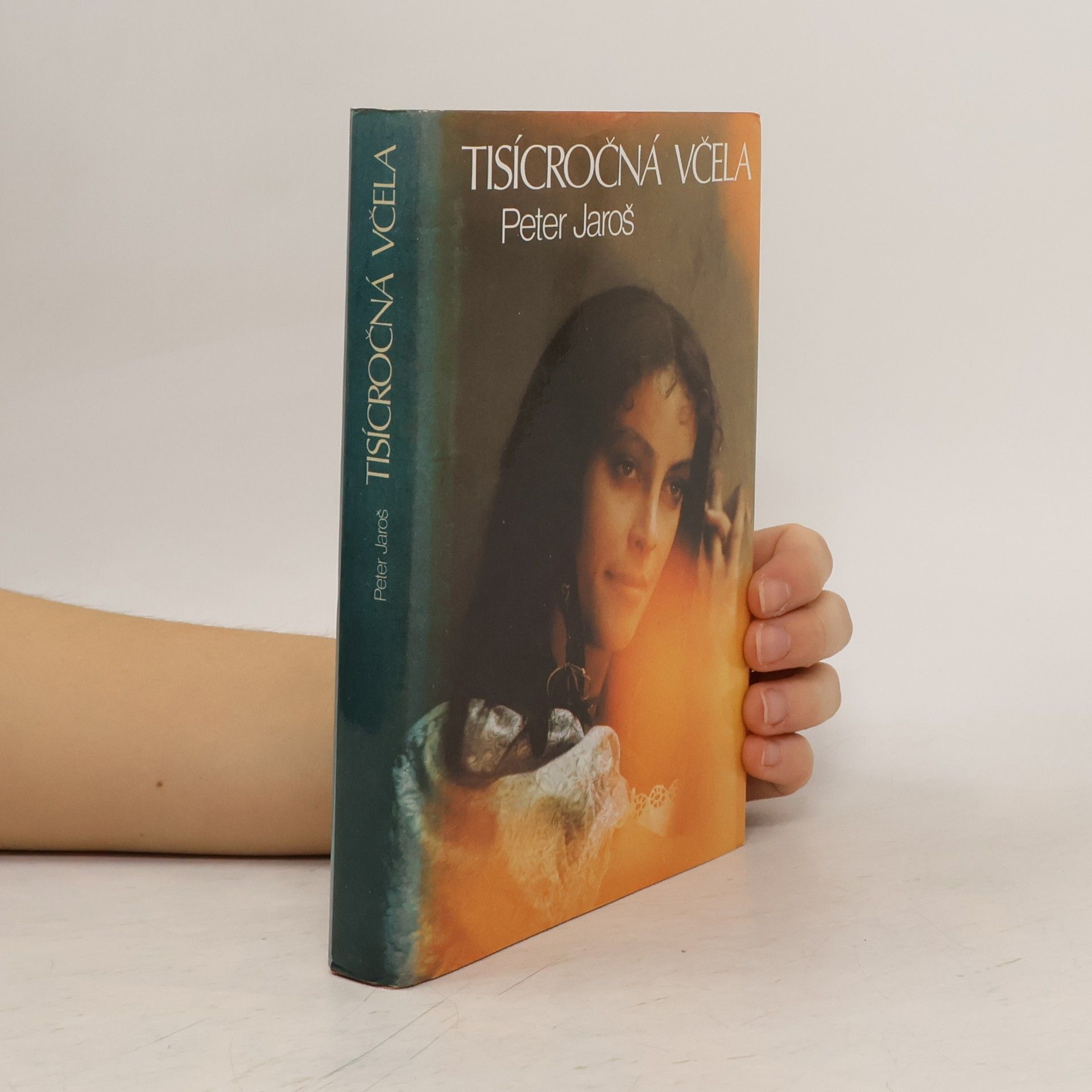 Tisícročná včela