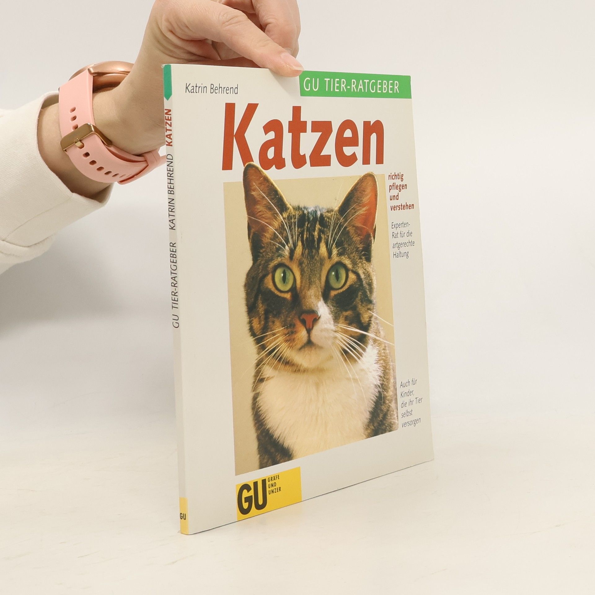 Katrin Behrend Katzen richtig pflegenund verstehen
