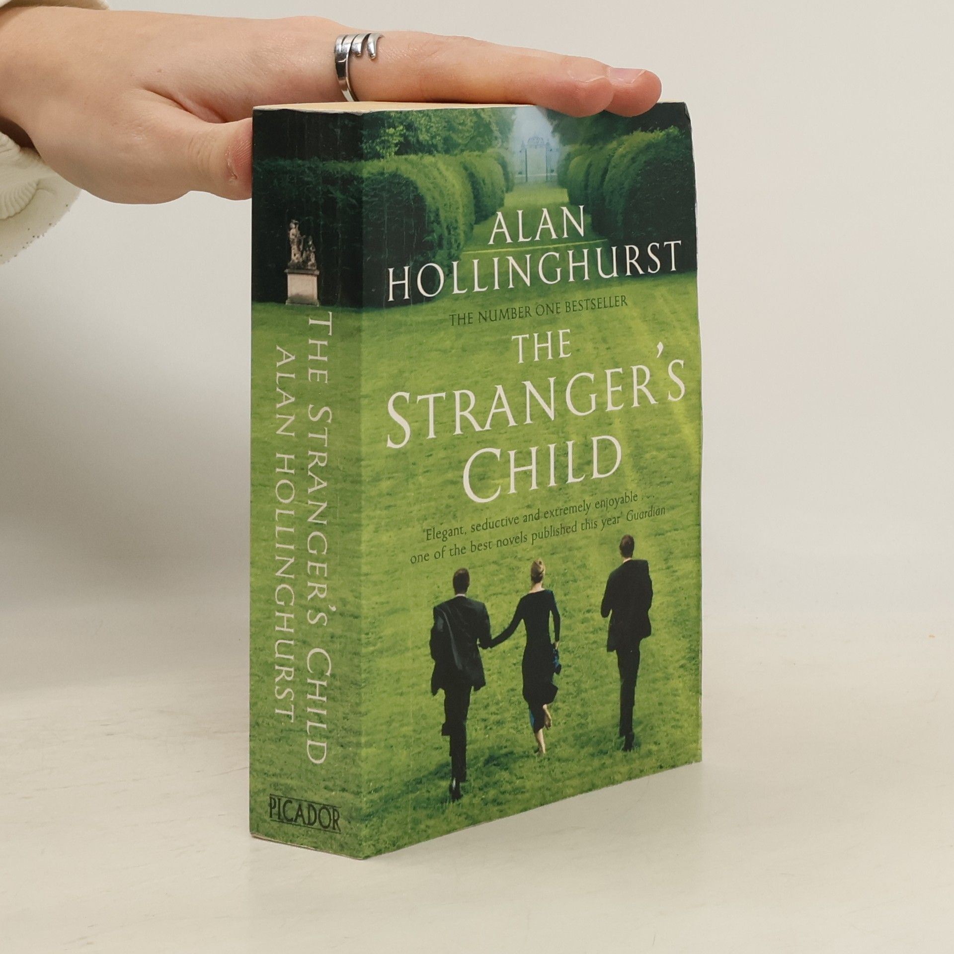 Alan Hollinghurst The Stranger's Child