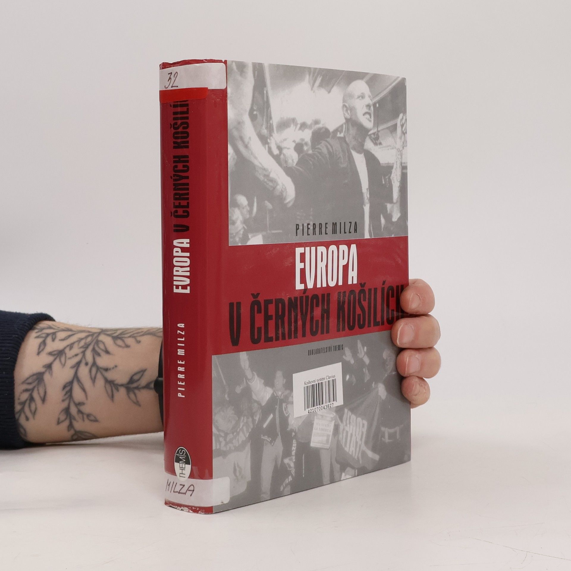 Pavel Starý Evropa v černých košilích