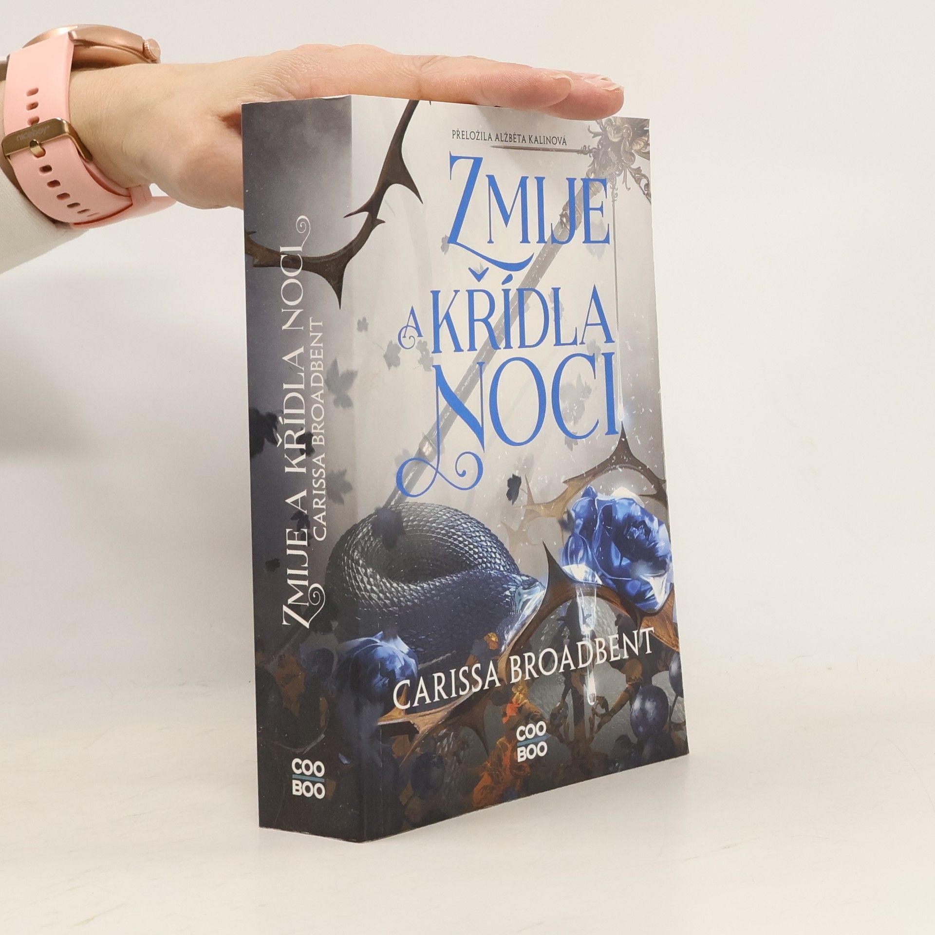 Carissa Broadbent Zmije a křídla noci