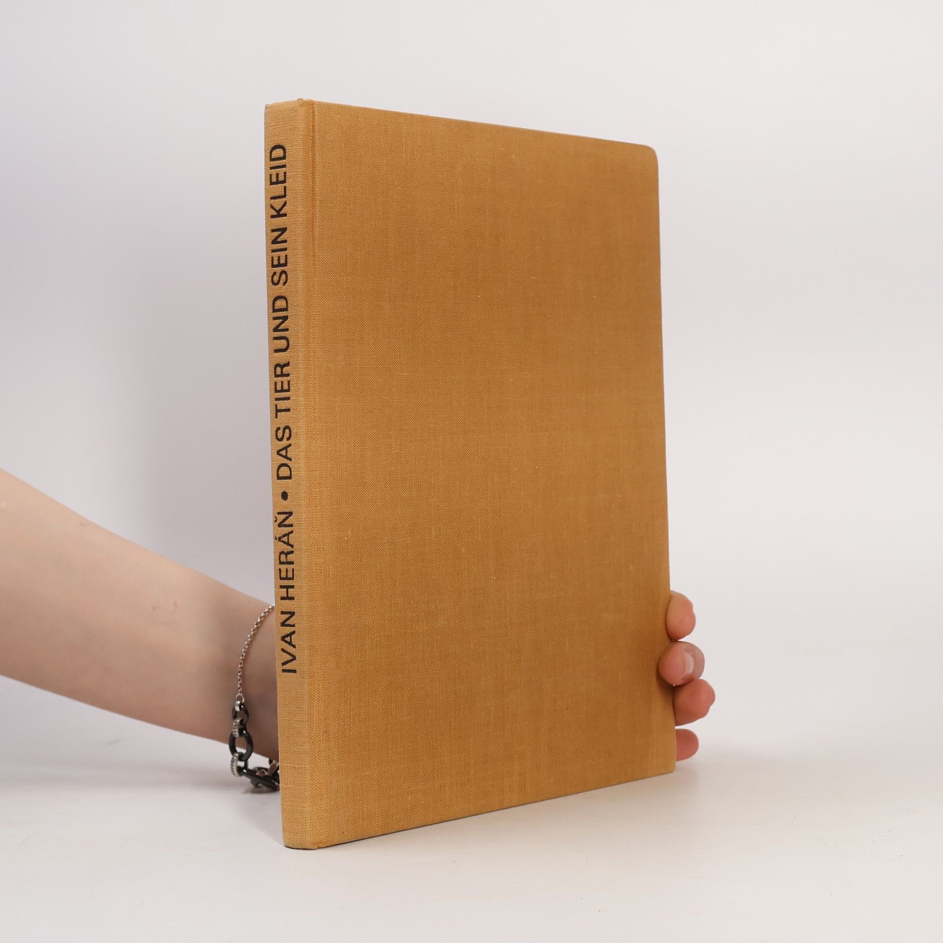 Ivan Heráň Das Tier und sein Kleid