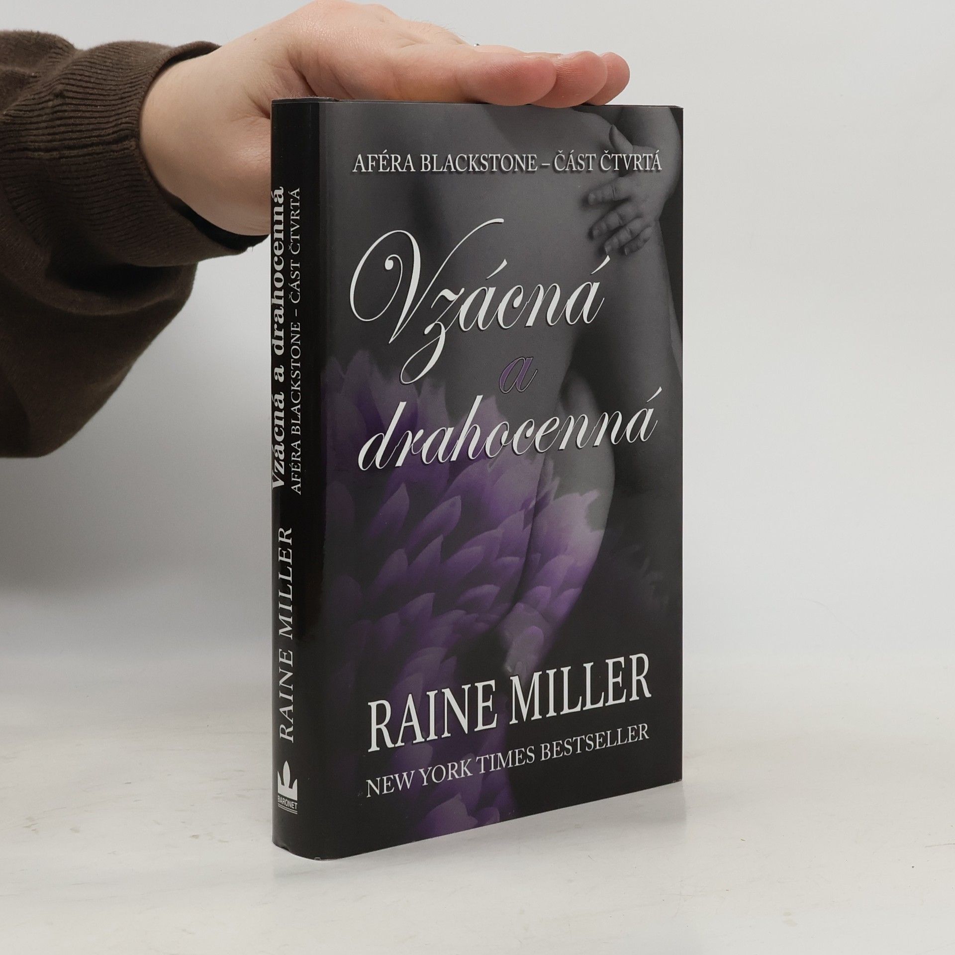 Raine Miller Vzácná a drahocenná
