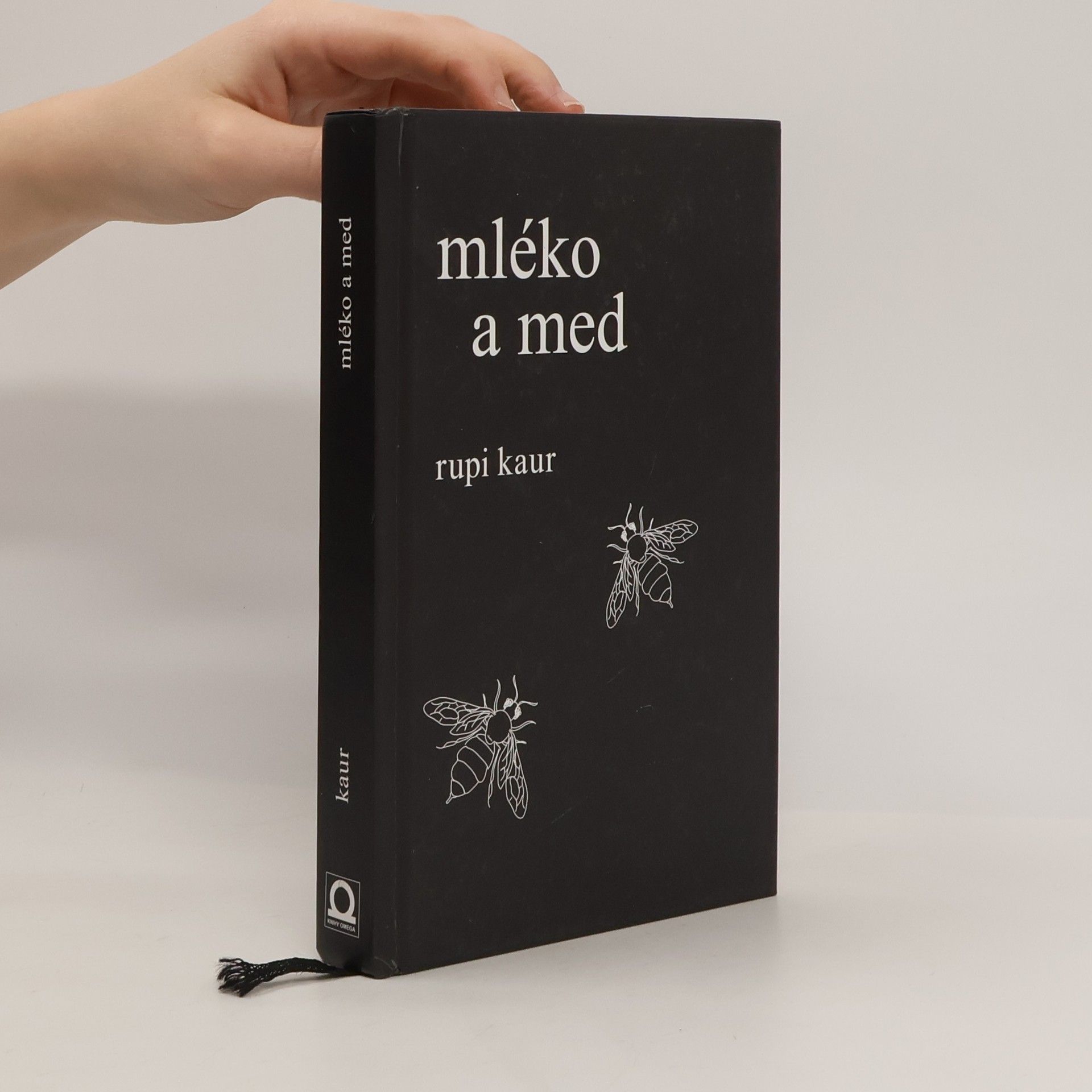 Rupi Kaur Mléko a med