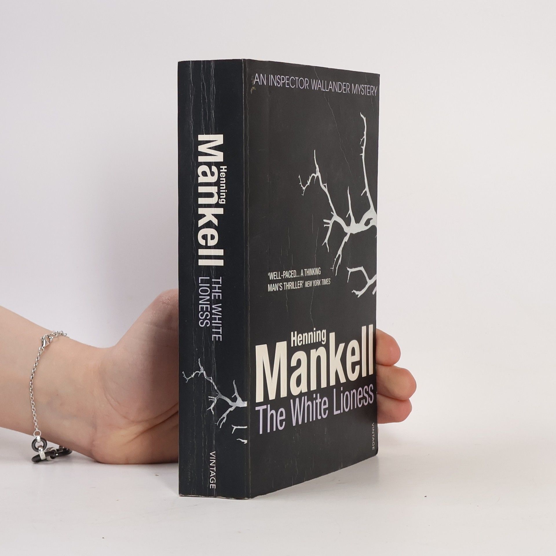 Henning Mankell The white lioness
