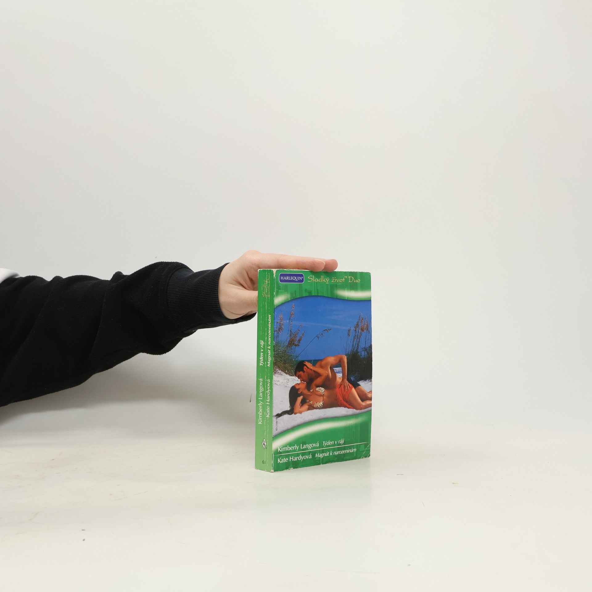 Kate Hardy Týden v ráji / Magnát k narozeninám