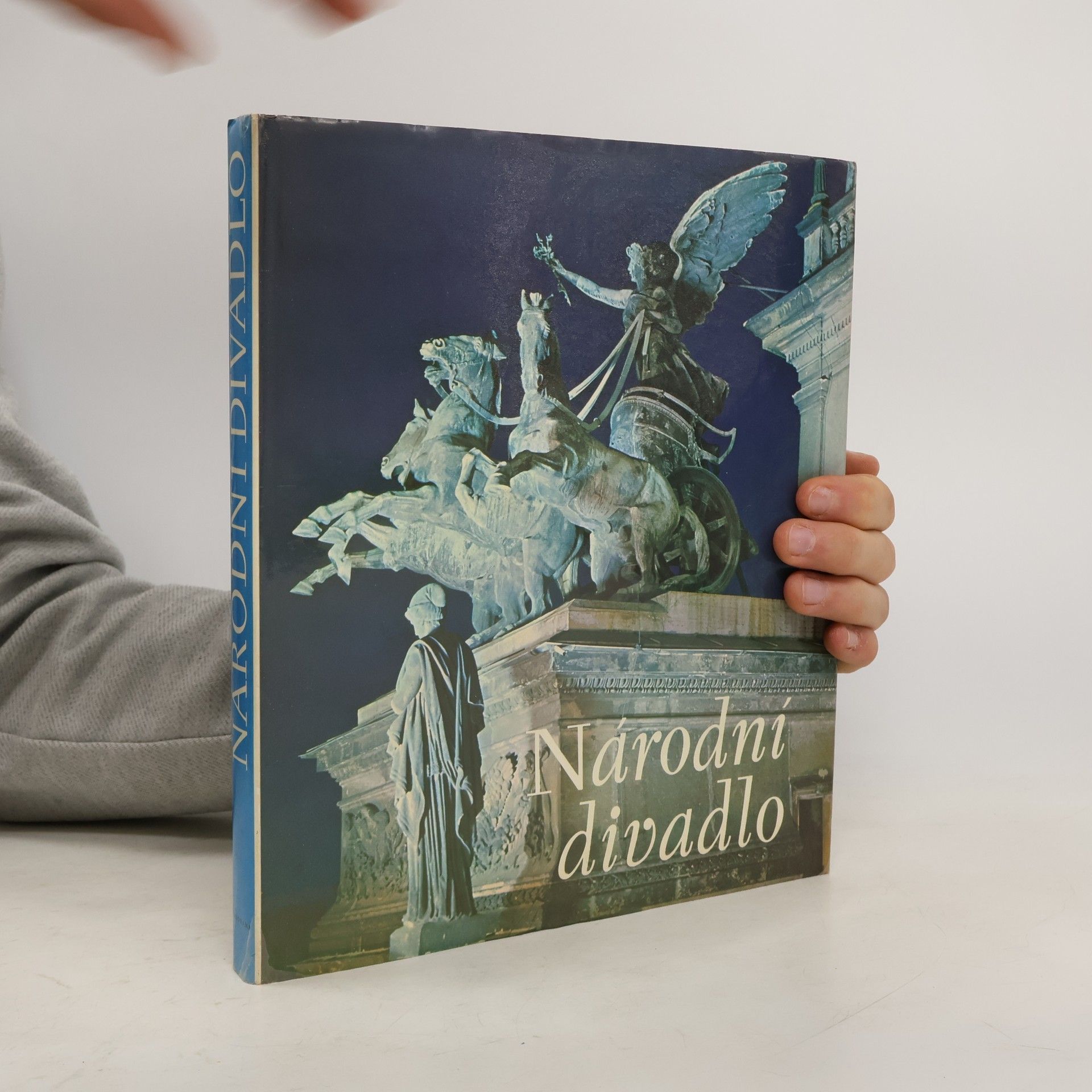 Collectif d'auteurs Národní divadlo