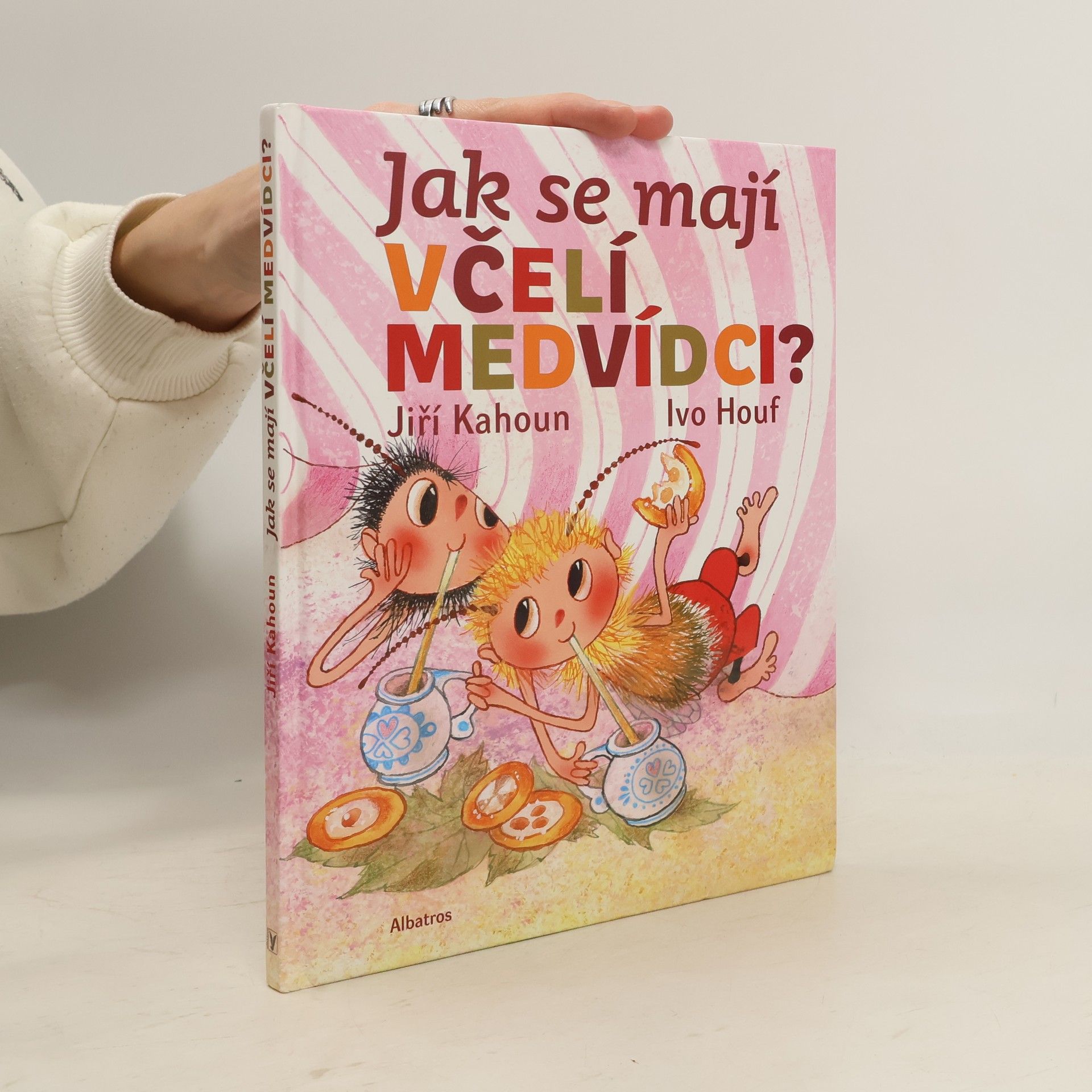 Jiří Kahoun Jak se mají včelí medvídci?