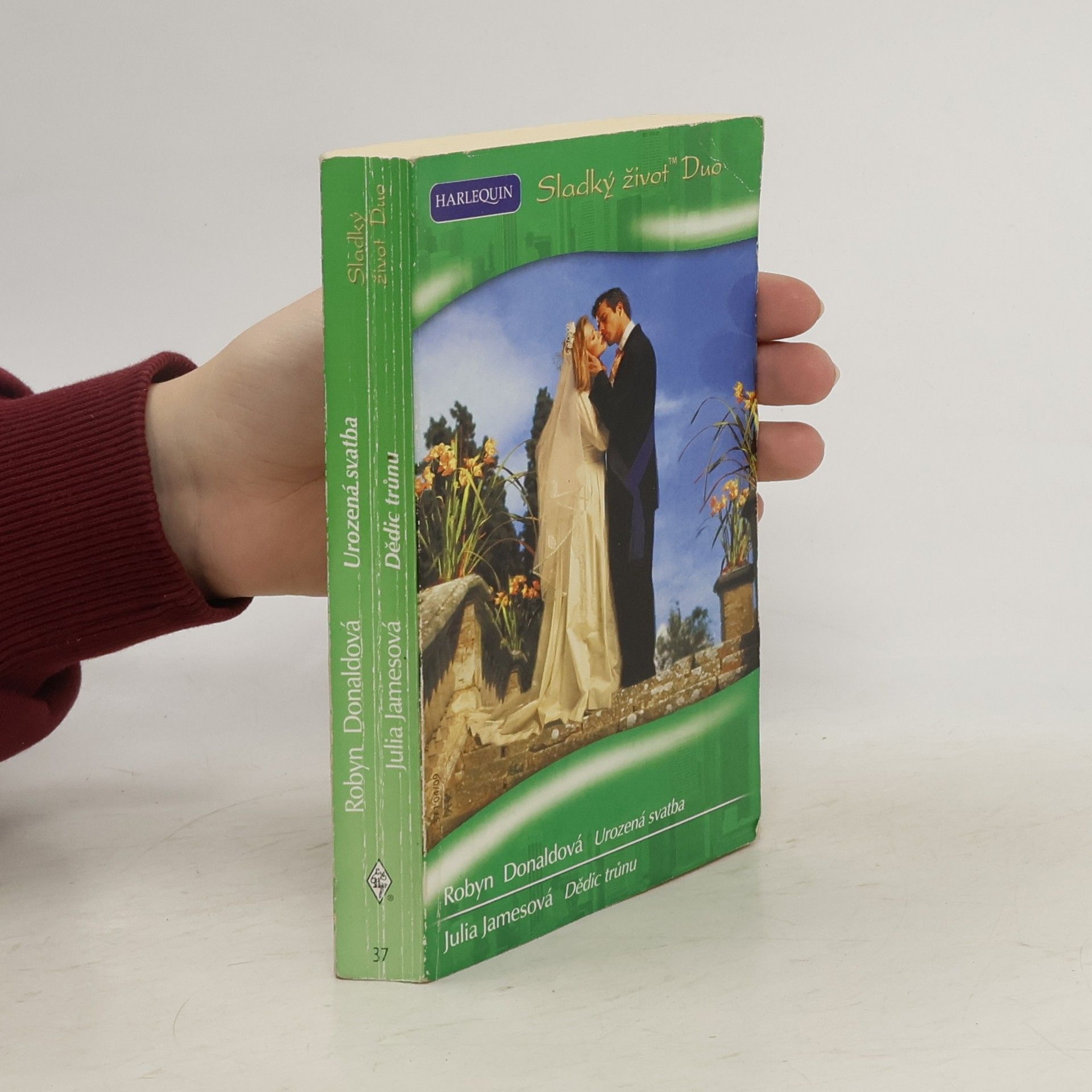 Robyn Donald Urozená svatba. Dědic trůnu