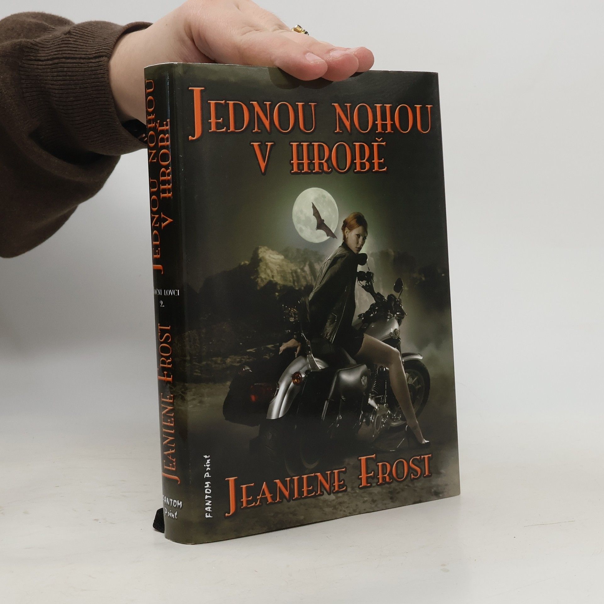 Jeaniene Frost Jednou nohou v hrobě