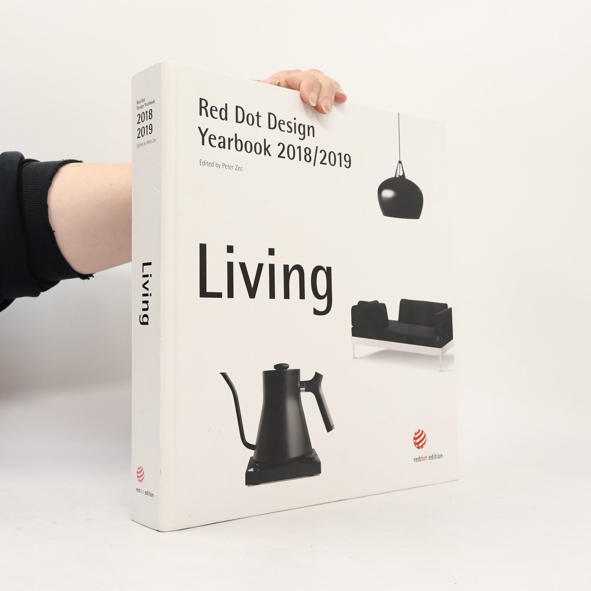 Peter Zec Red Dot Design Yearbook 2018/2019. Living