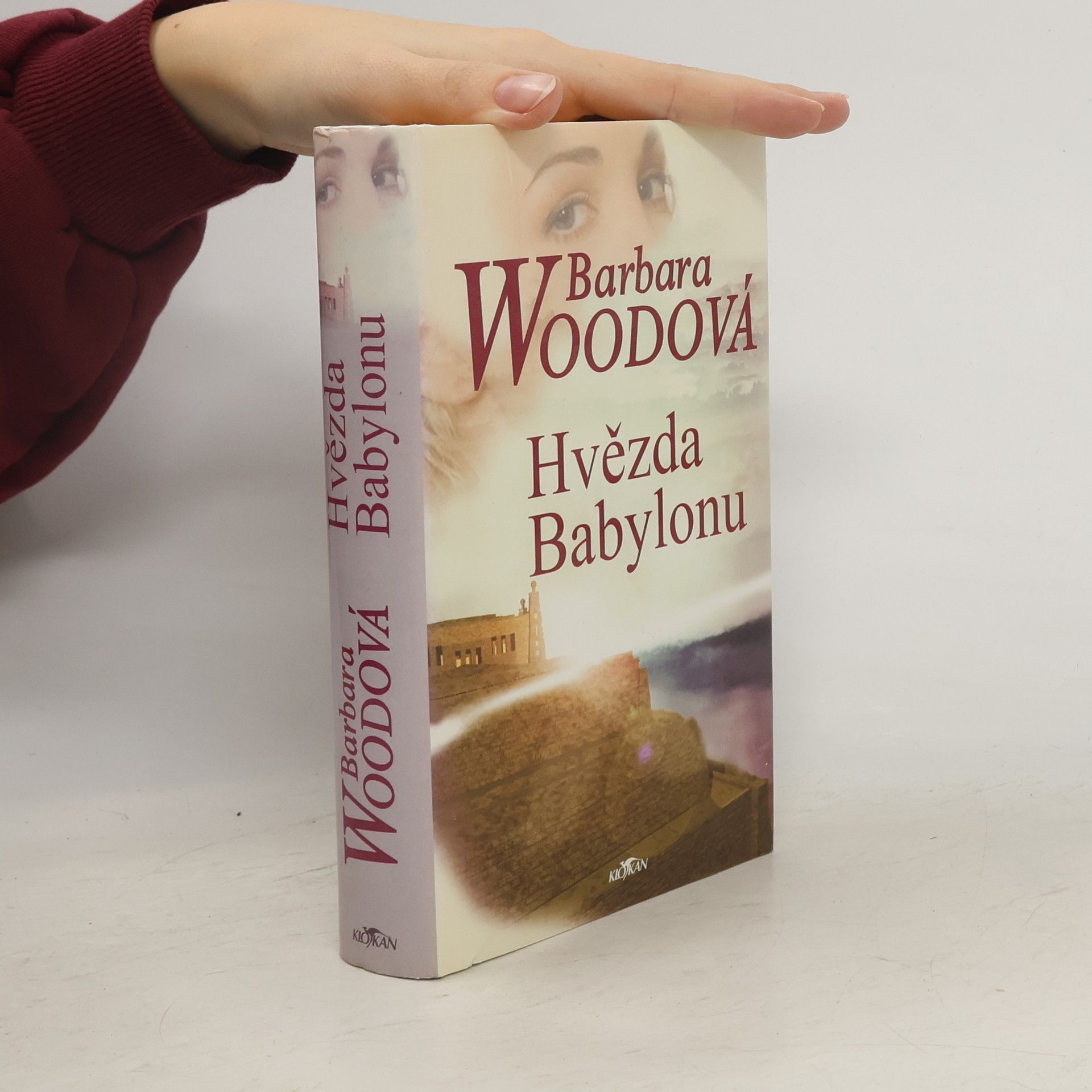 Barbara Wood Hvězda Babylonu