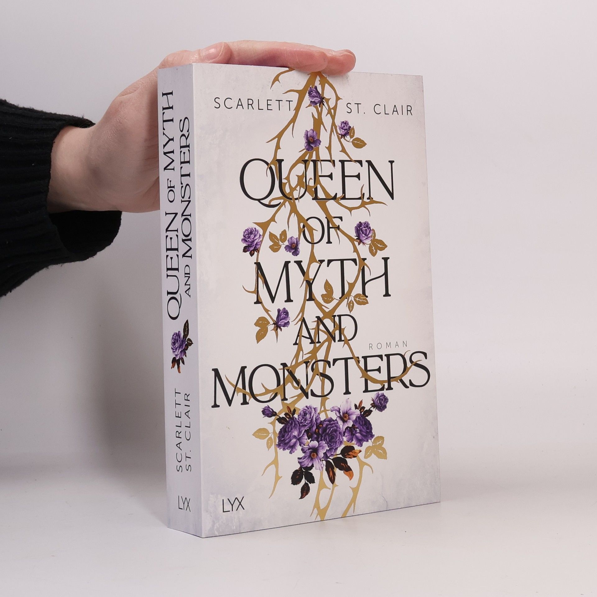 Scarlett St. Clair Queen of Myth and Monsters