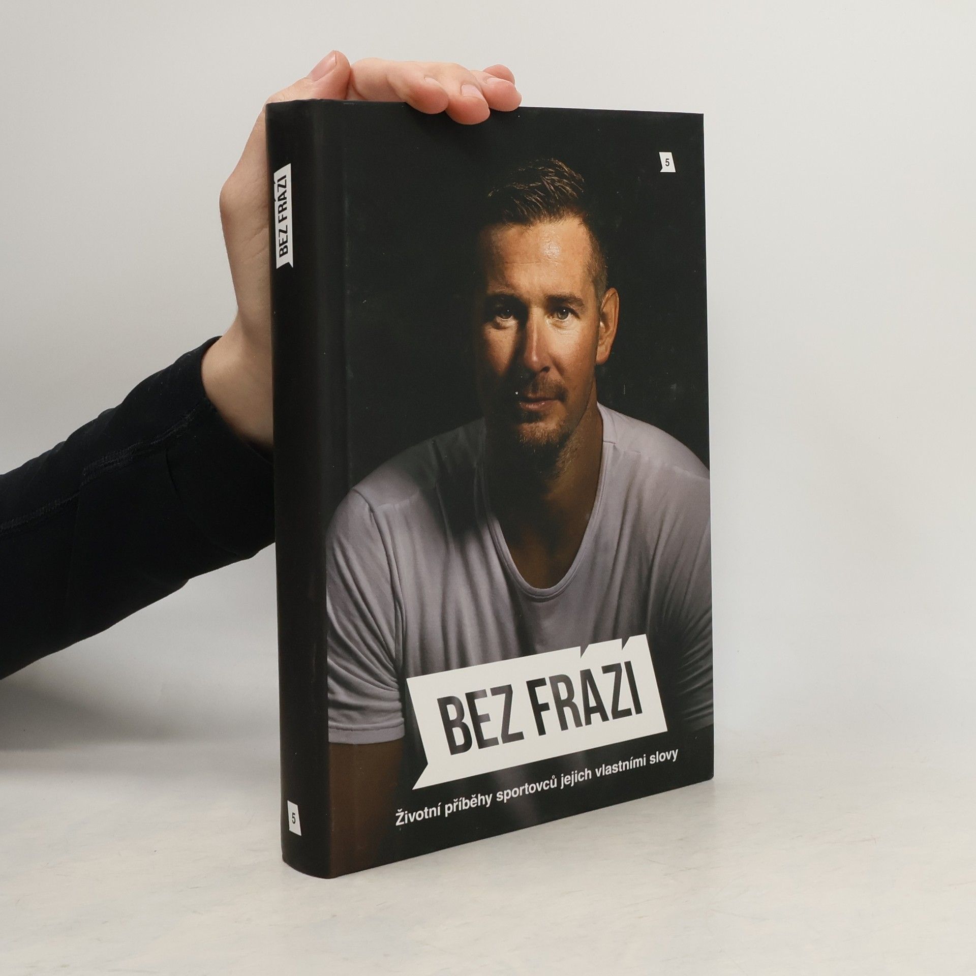 Kolektiv autorů Bez frází 5