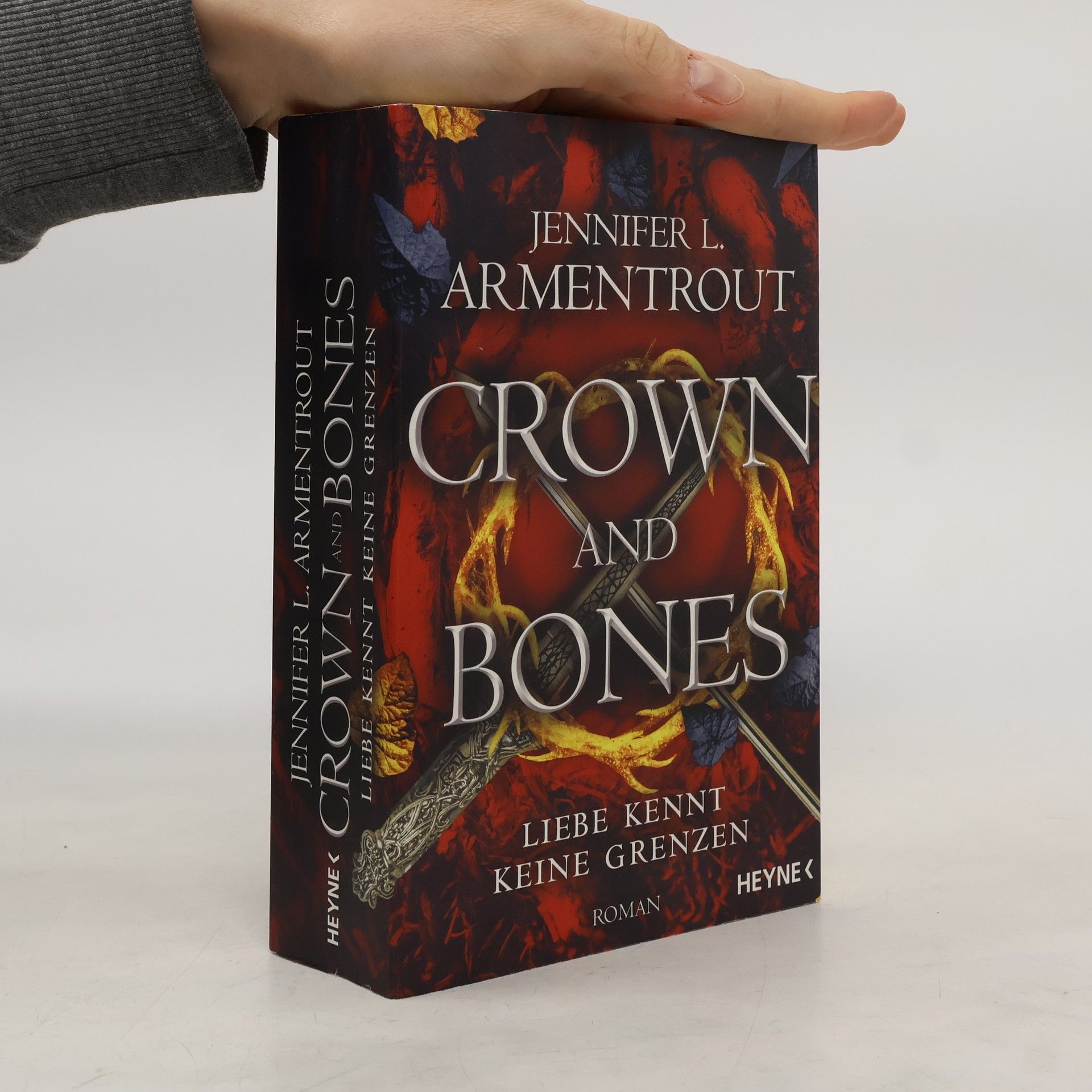 Jennifer Armentrout Crown and Bones