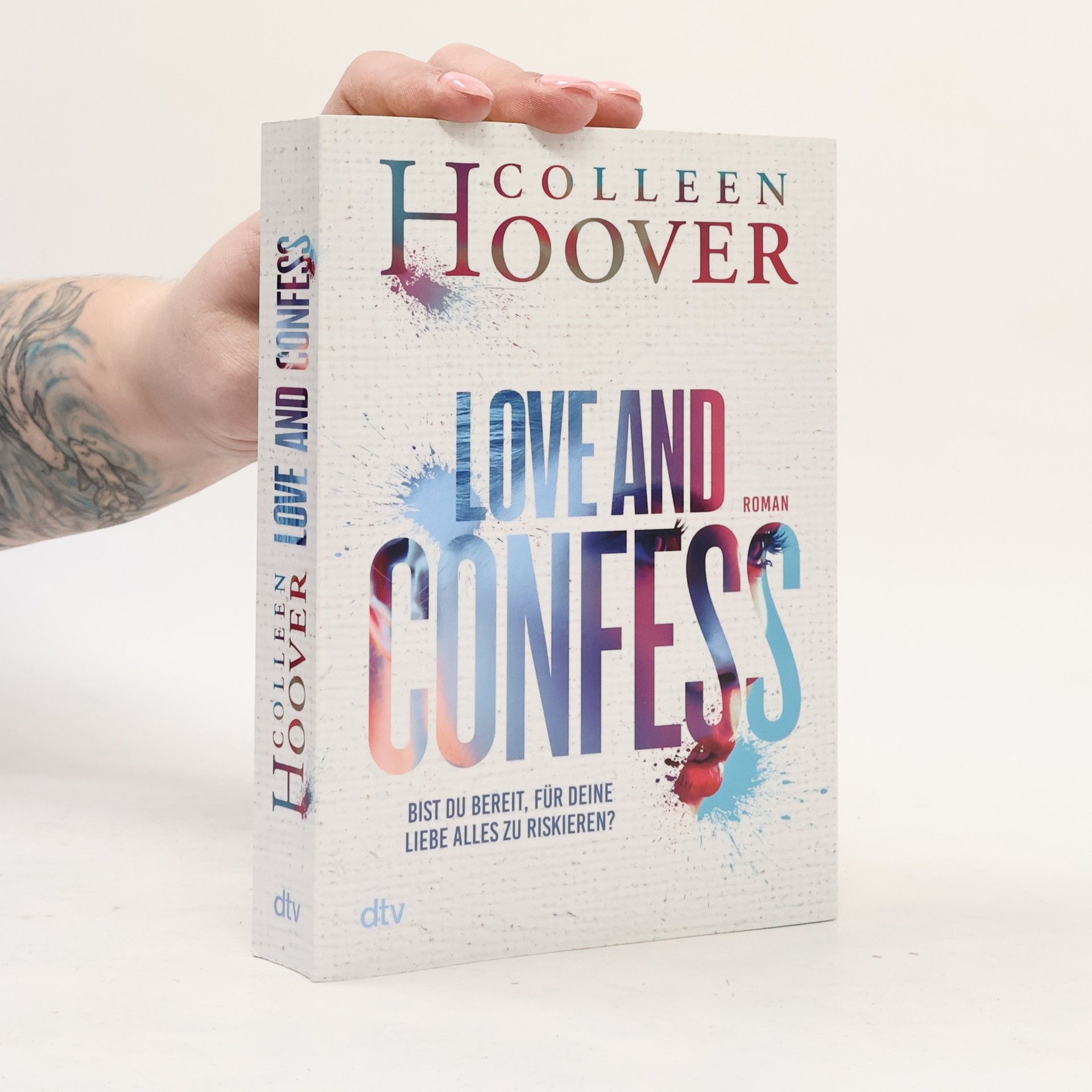 Colleen Hoover Love and Confess