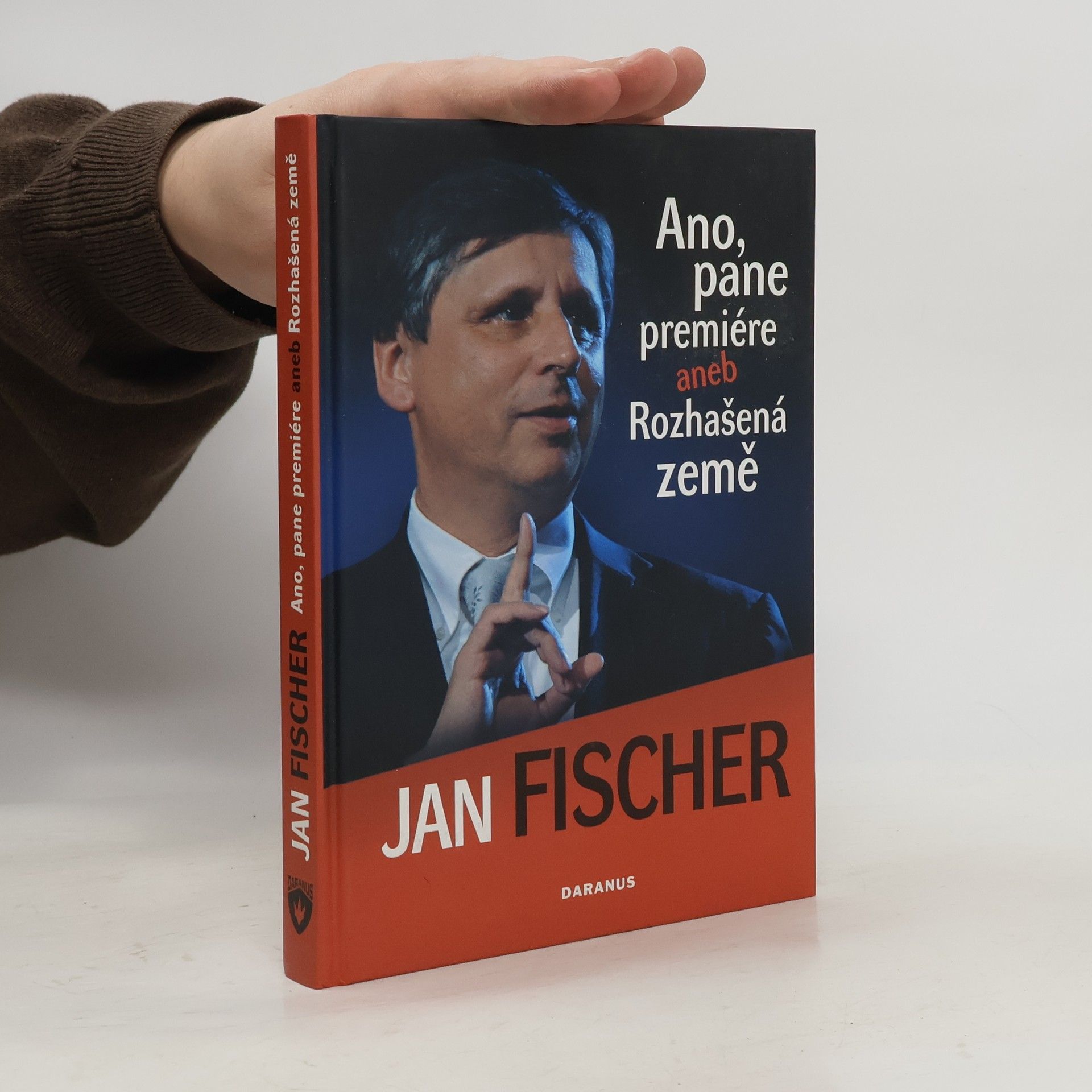 Ano, pane premiére, aneb, Rozhašená země