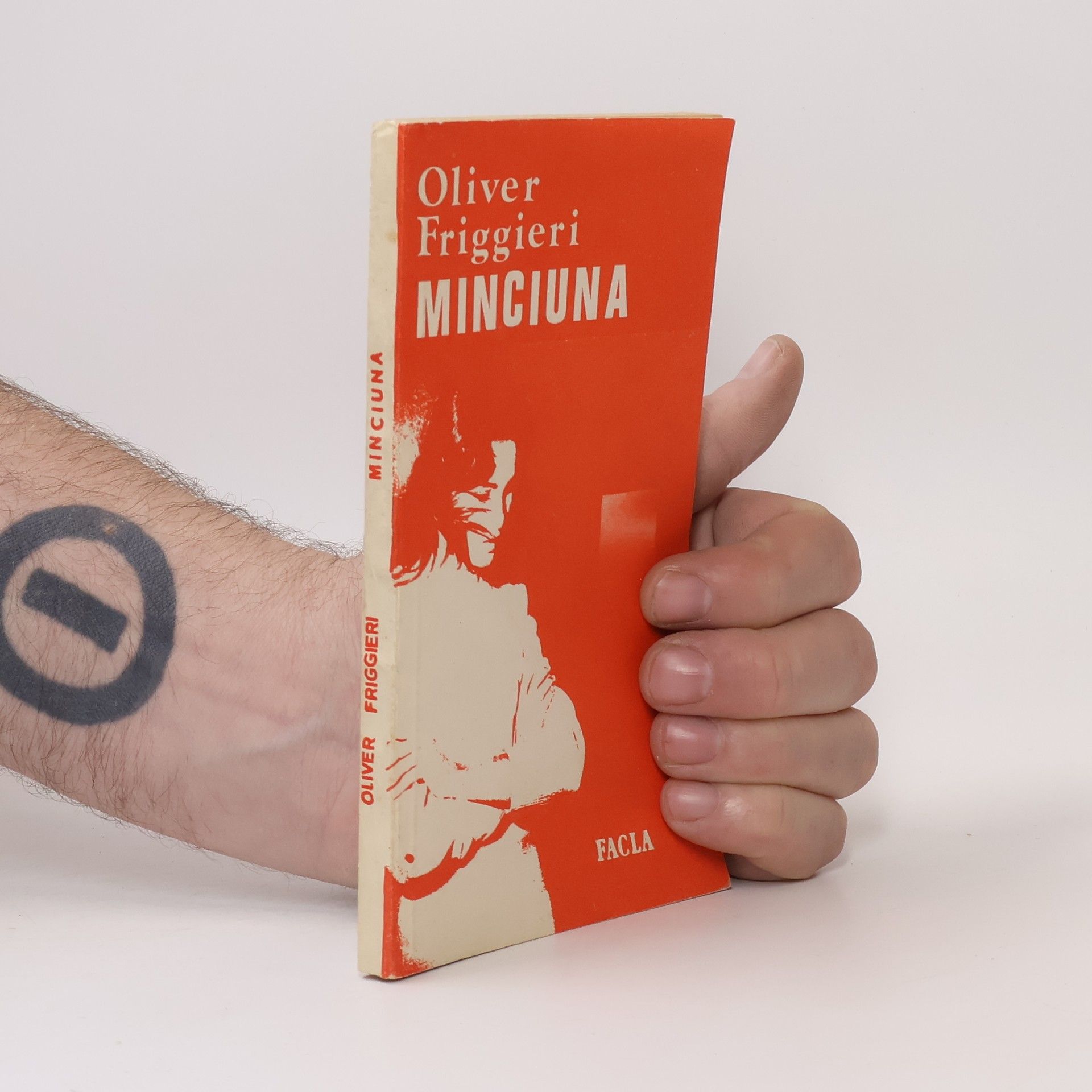 Oliver Friggieri Minciuna