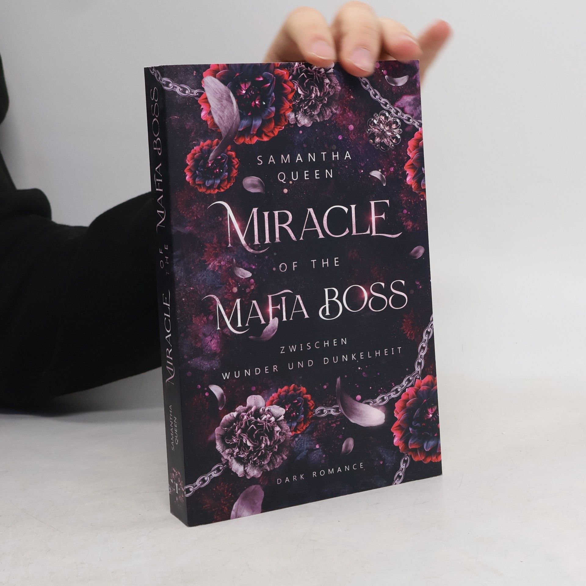 Samantha Queen Miracle of the Mafia Boss