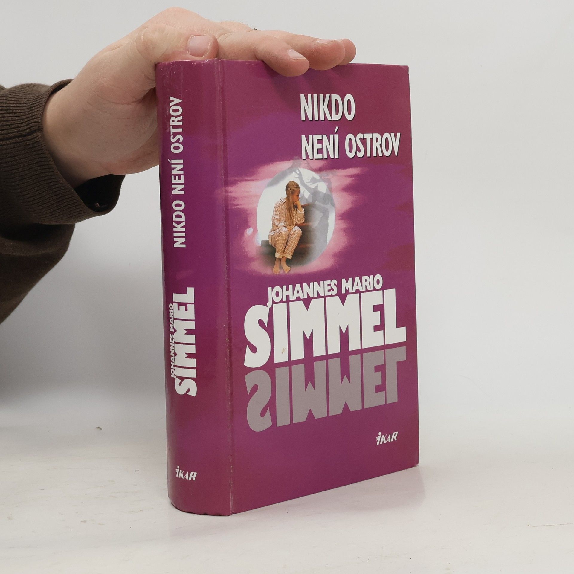 Johannes Mario Simmel Nikdo není ostrov