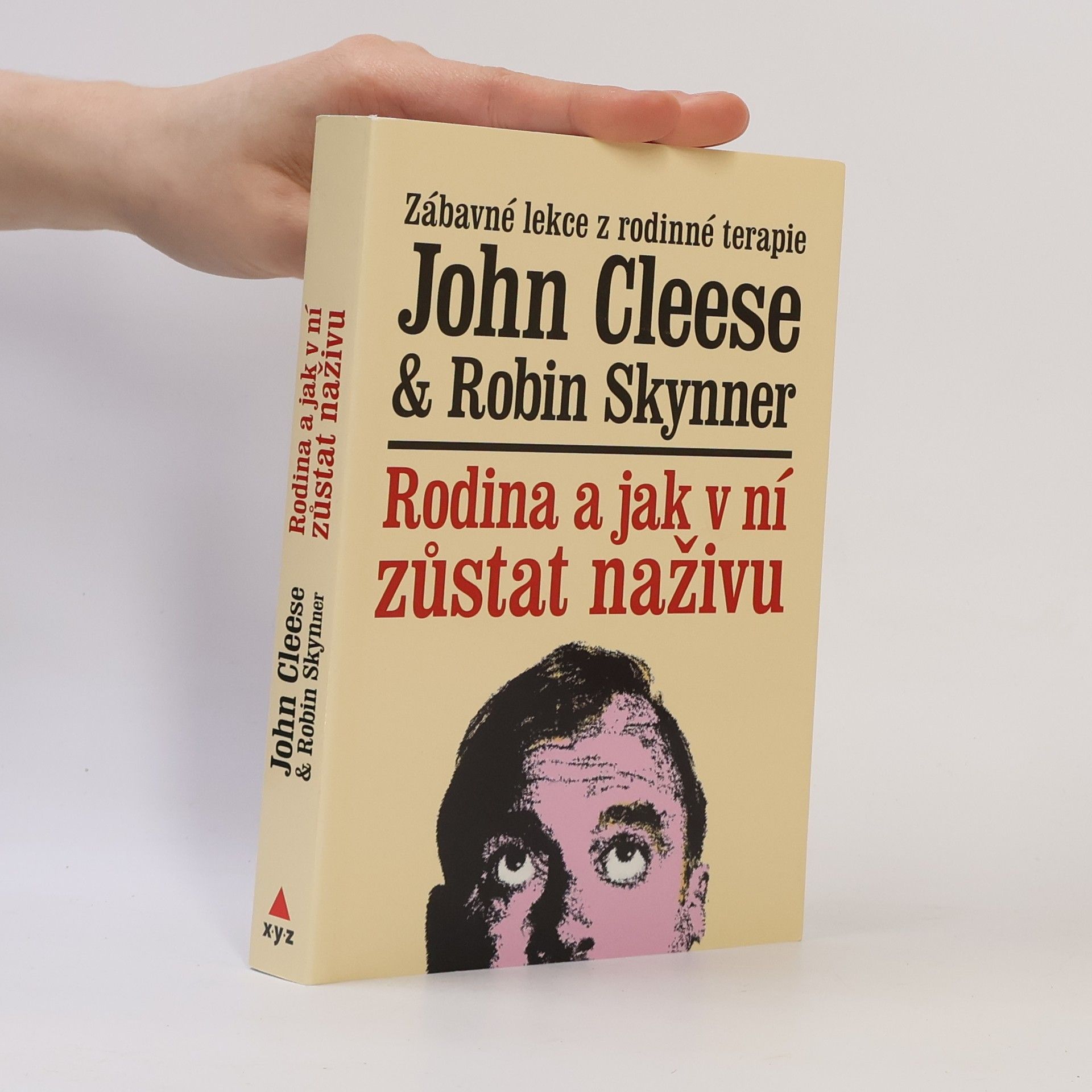 John Cleese Rodina a jak v ní zůstat naživu