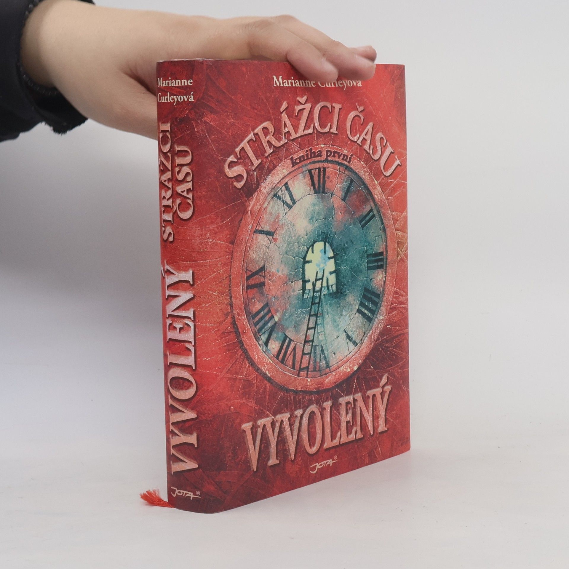 Marianne Curley Strážci času: Vyvolený