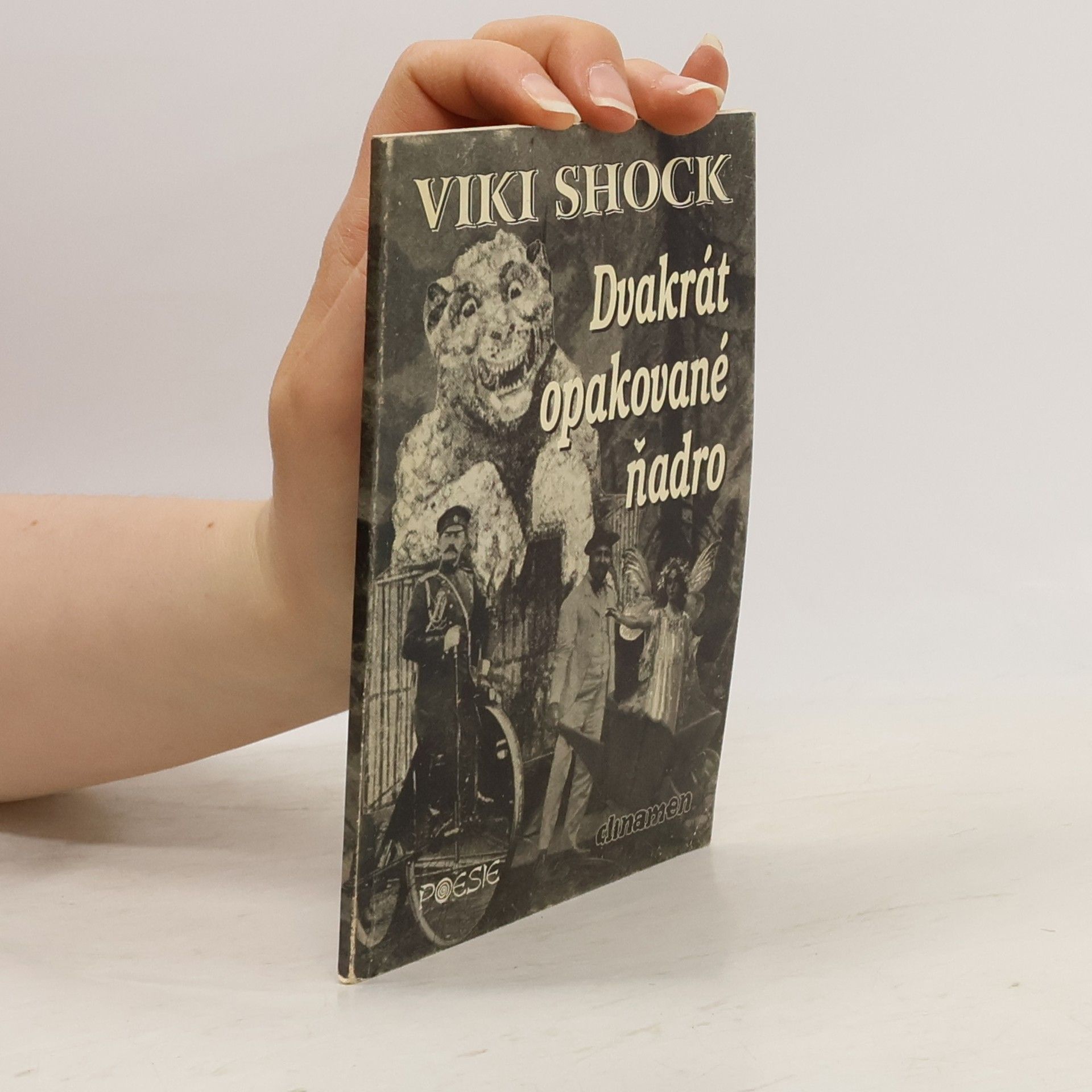 Viki Shock Dvakrát opakované ňadro