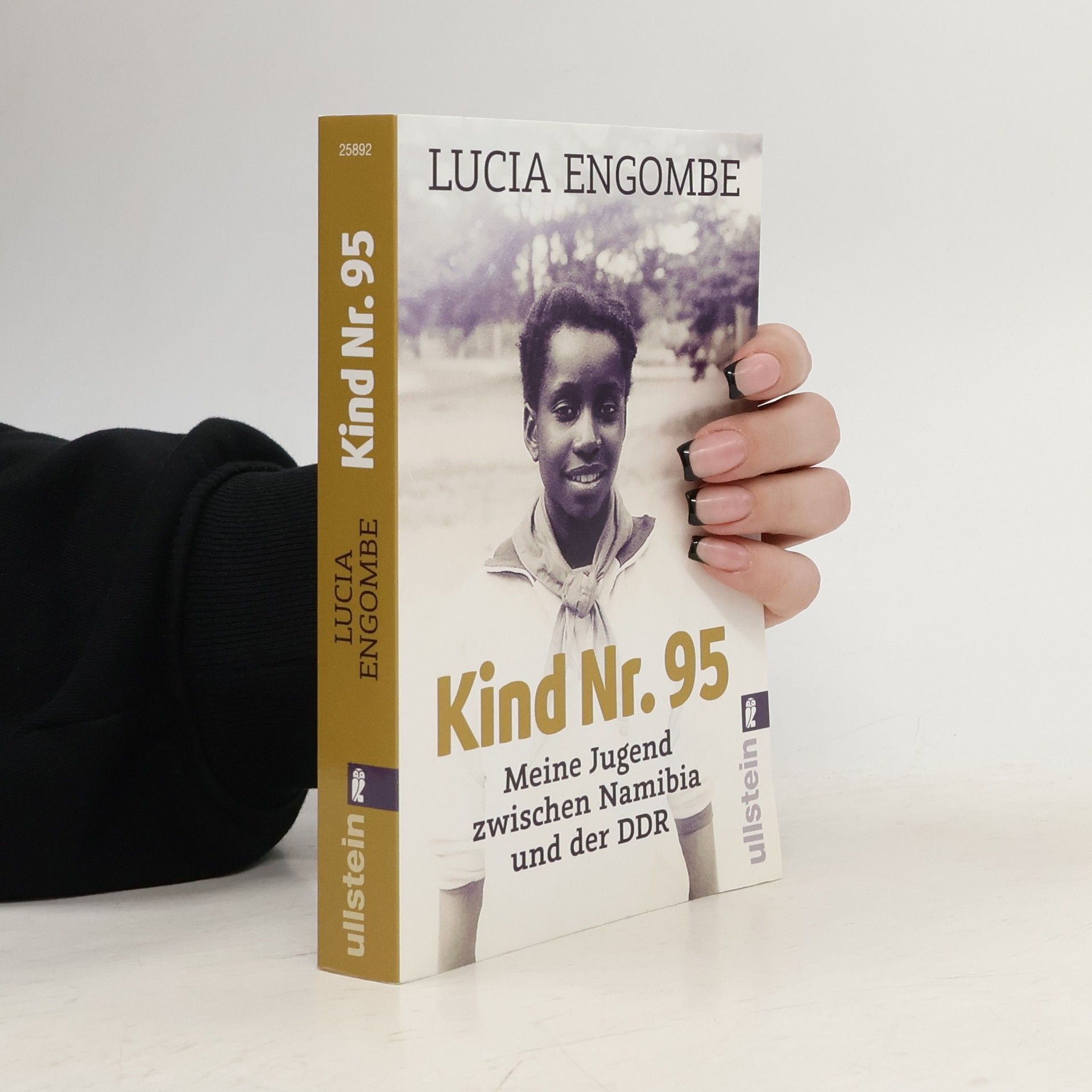 Lucia Engombe Kind Nr. 95