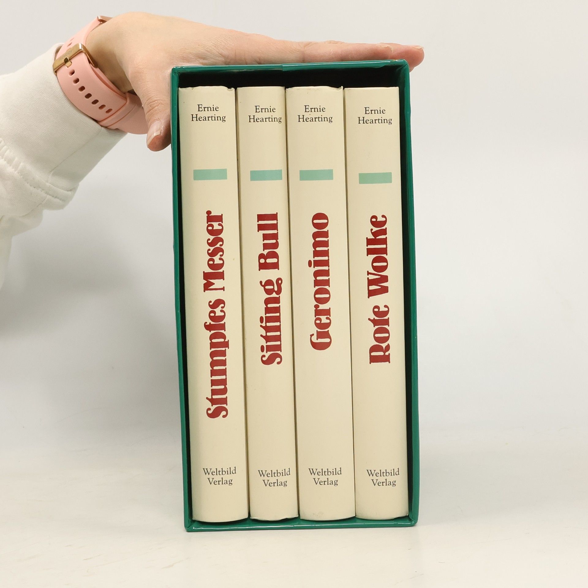 Ernie Hearting Stumpfes Messer. Sitting Bull. Geronimo. Rote Wolke