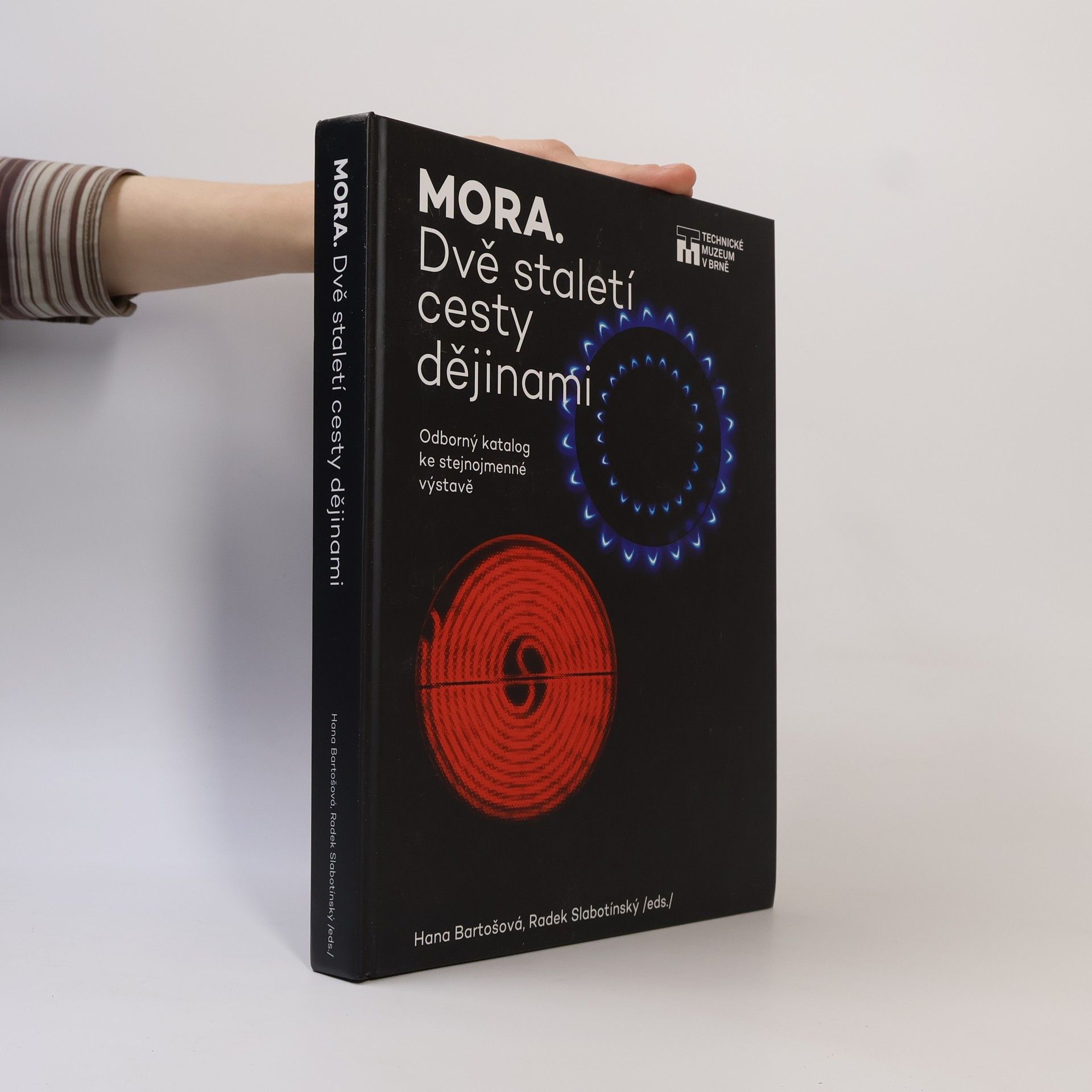 Hana Bartošová Mora. Dvě staletí cesty dějinami