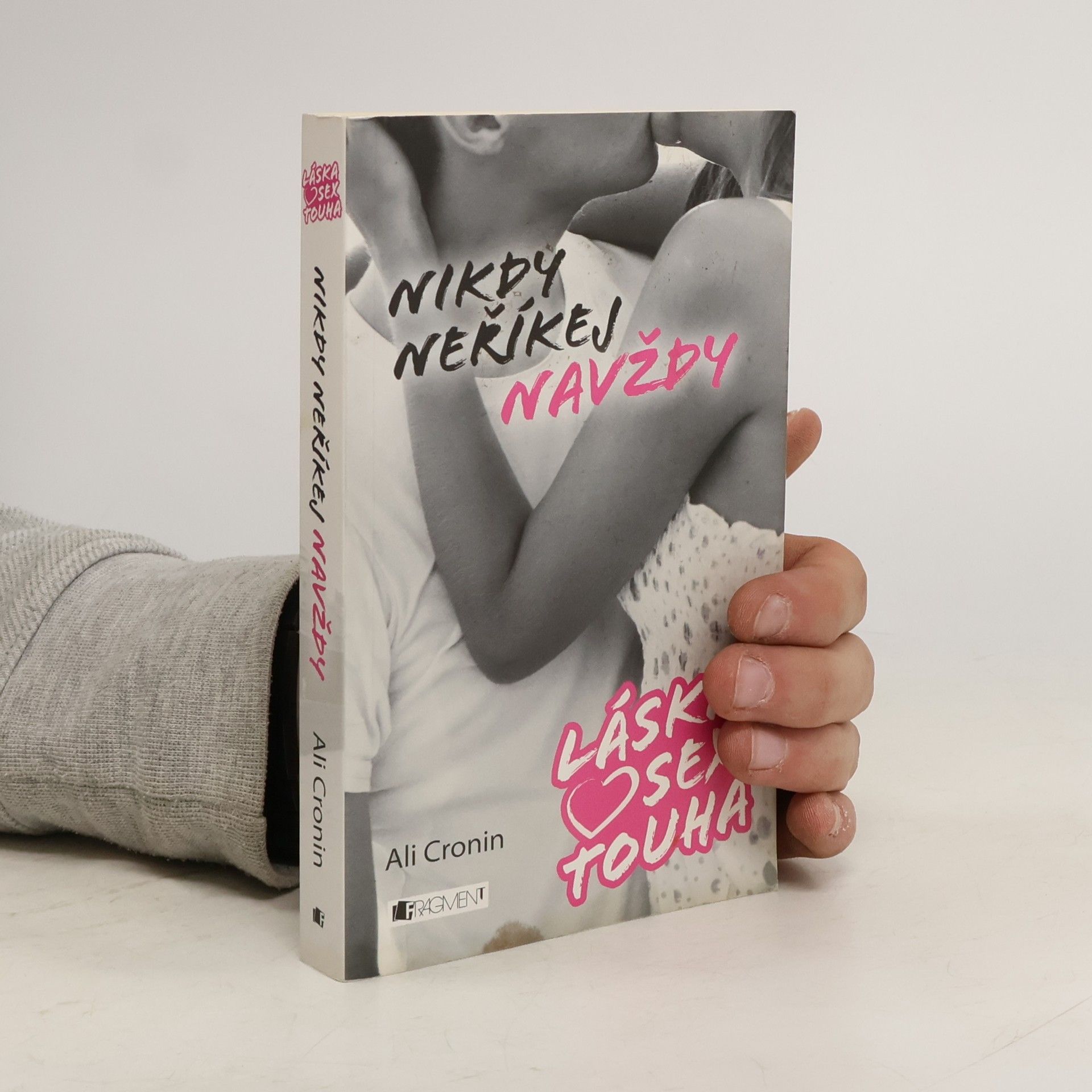 Ali Cronin Nikdy neříkej navždy