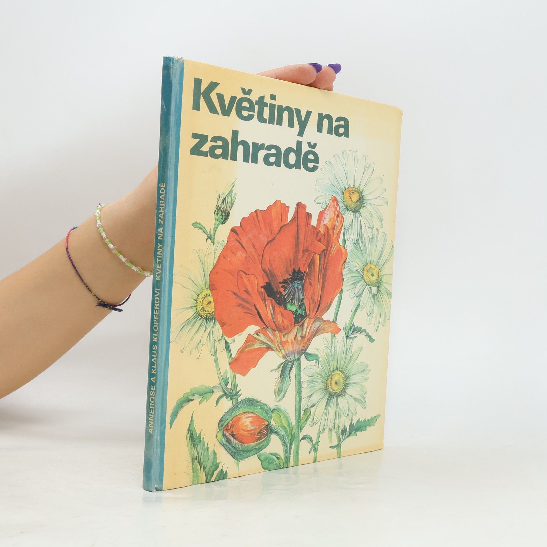 Annerose Klopfer Květiny na zahradě