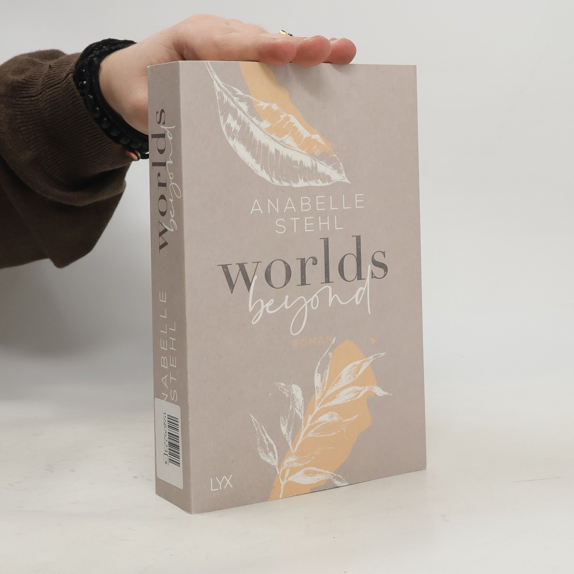 Anabelle Stehl Worlds beyond