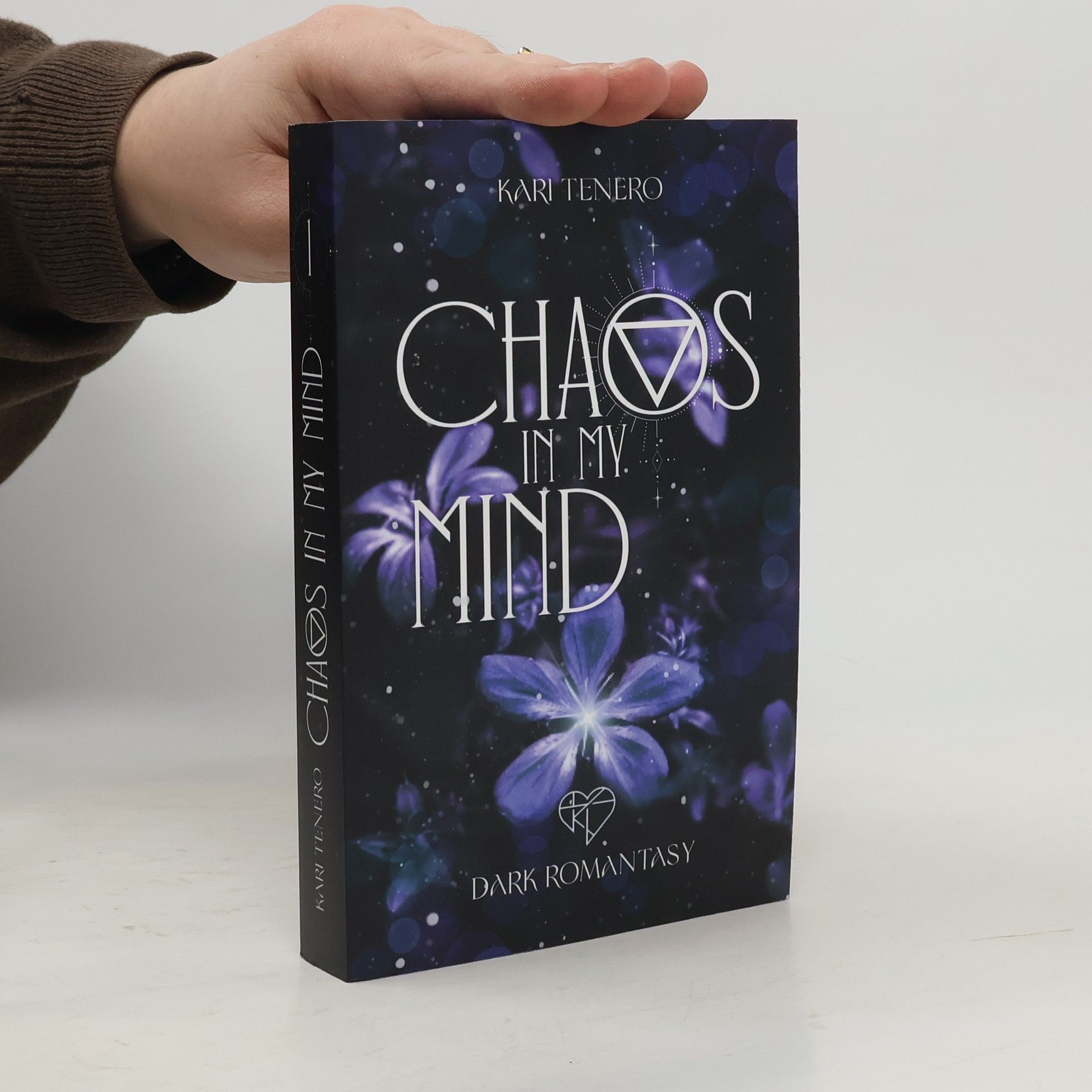 Kari Tenero Chaos in my Mind 1