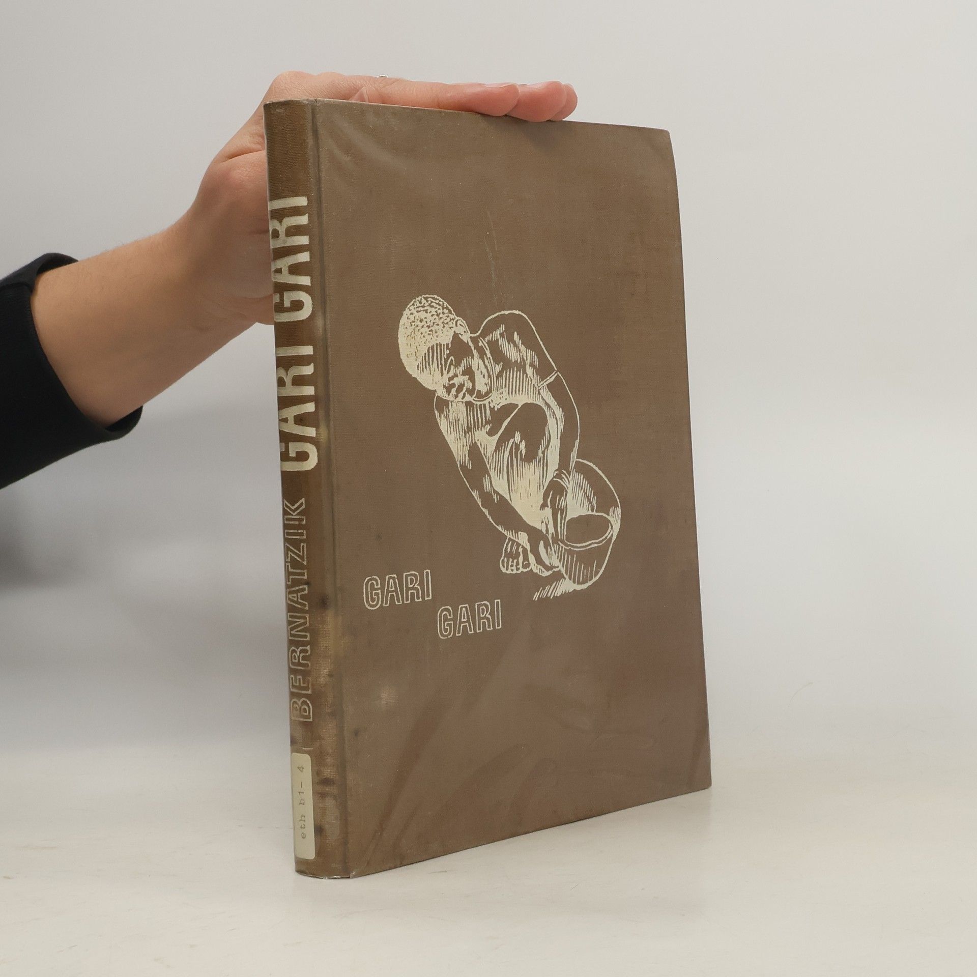 Hugo Adolf Bernatzik Gari Gari