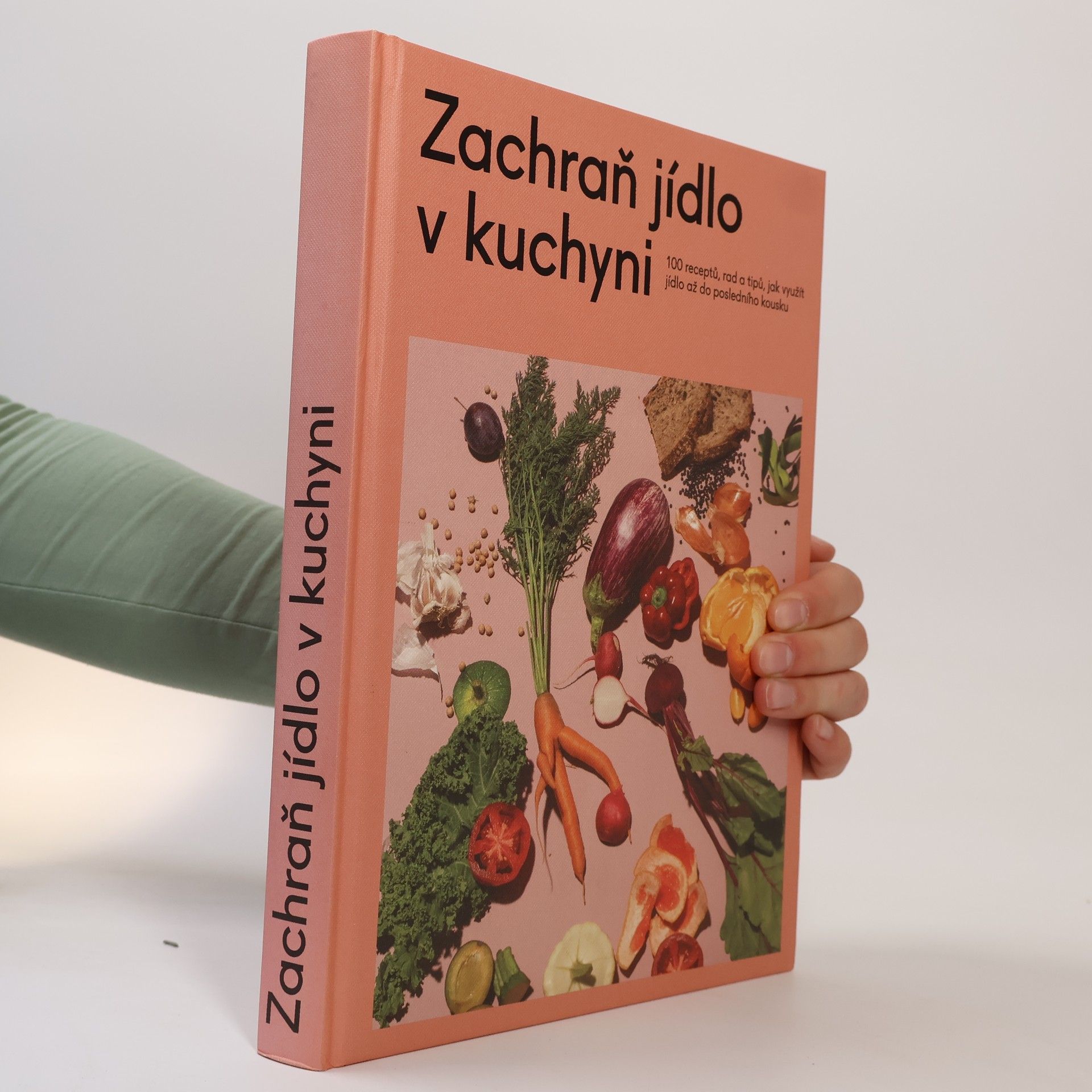 Barbora Kebová Zachraň jídlo v kuchyni