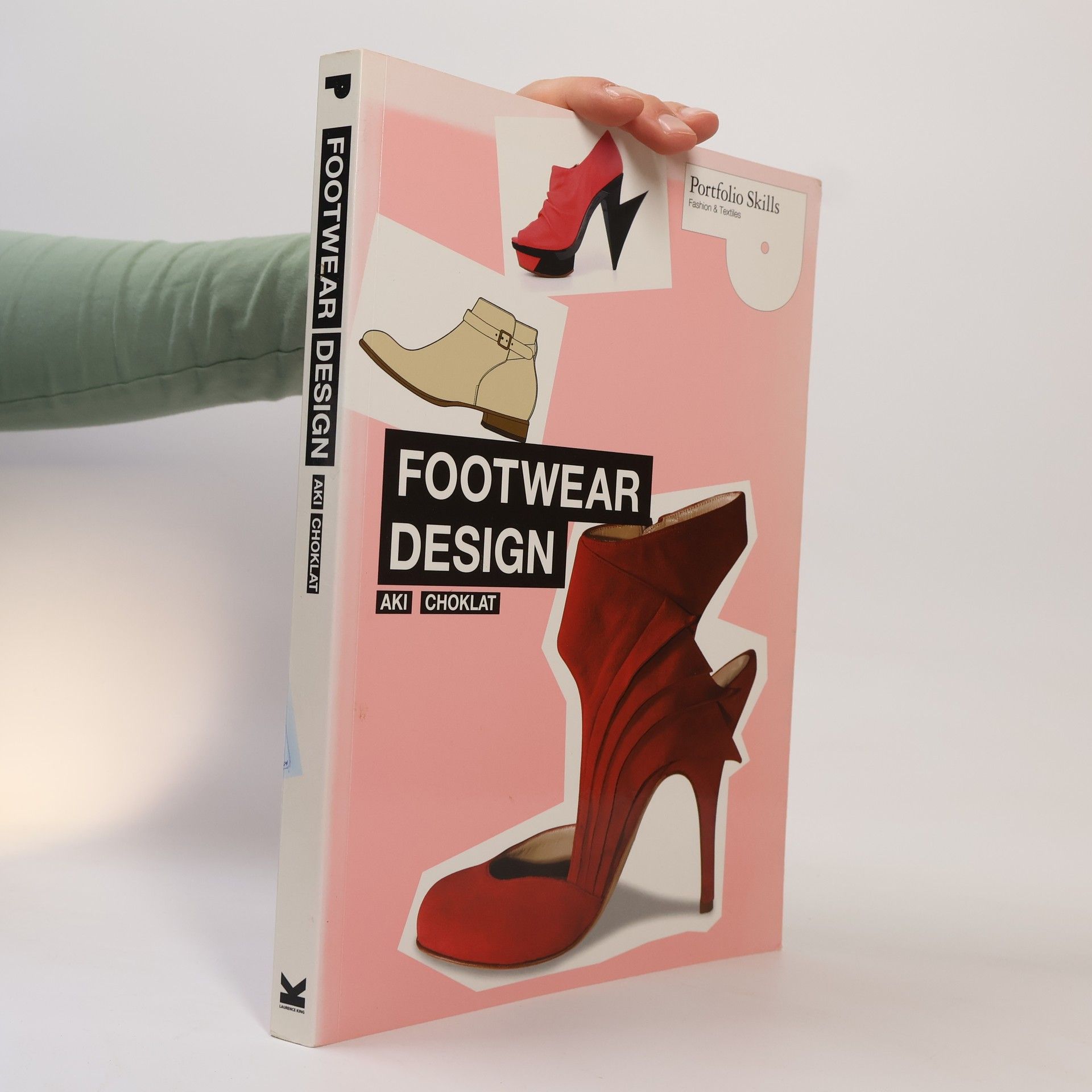 Aki Choklat Footwear Design